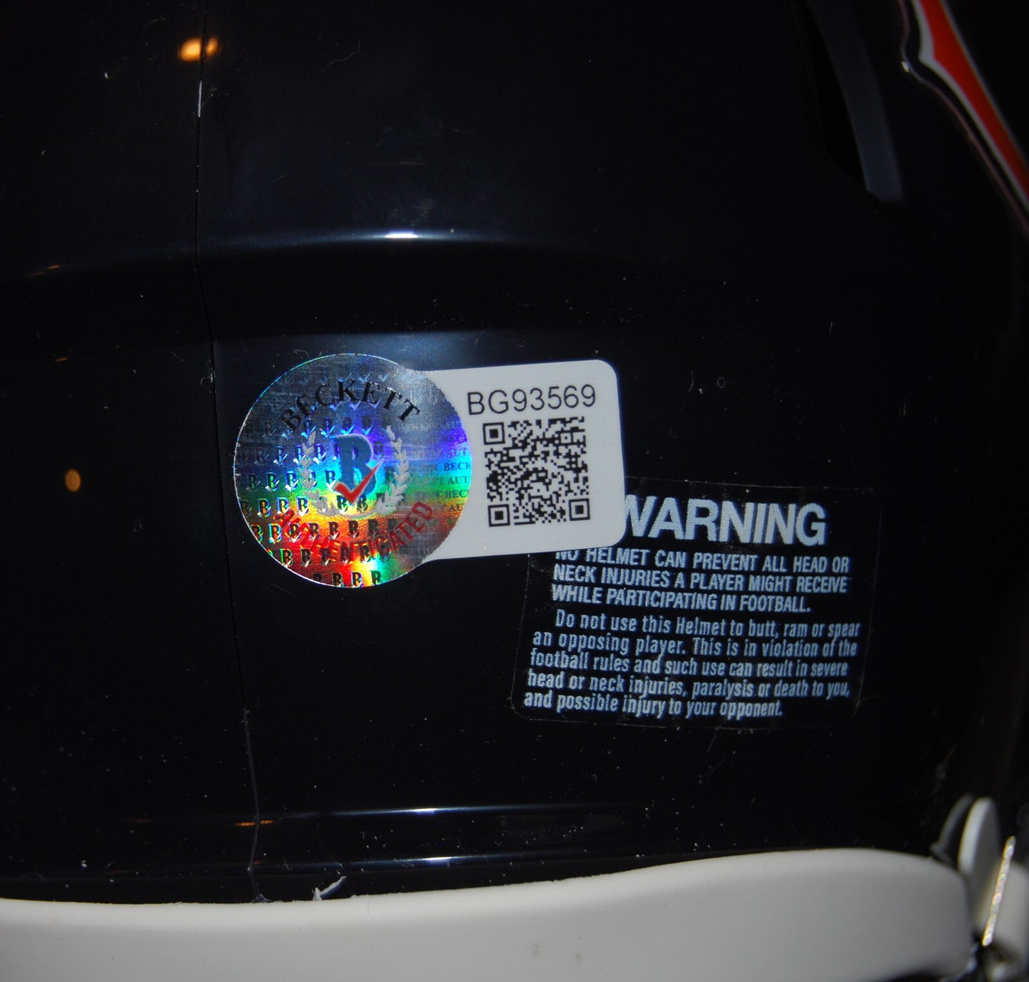 WILLIE GAULT signed (CHICAGO BEARS) mini football helmet BECKETT BAS BG93569
