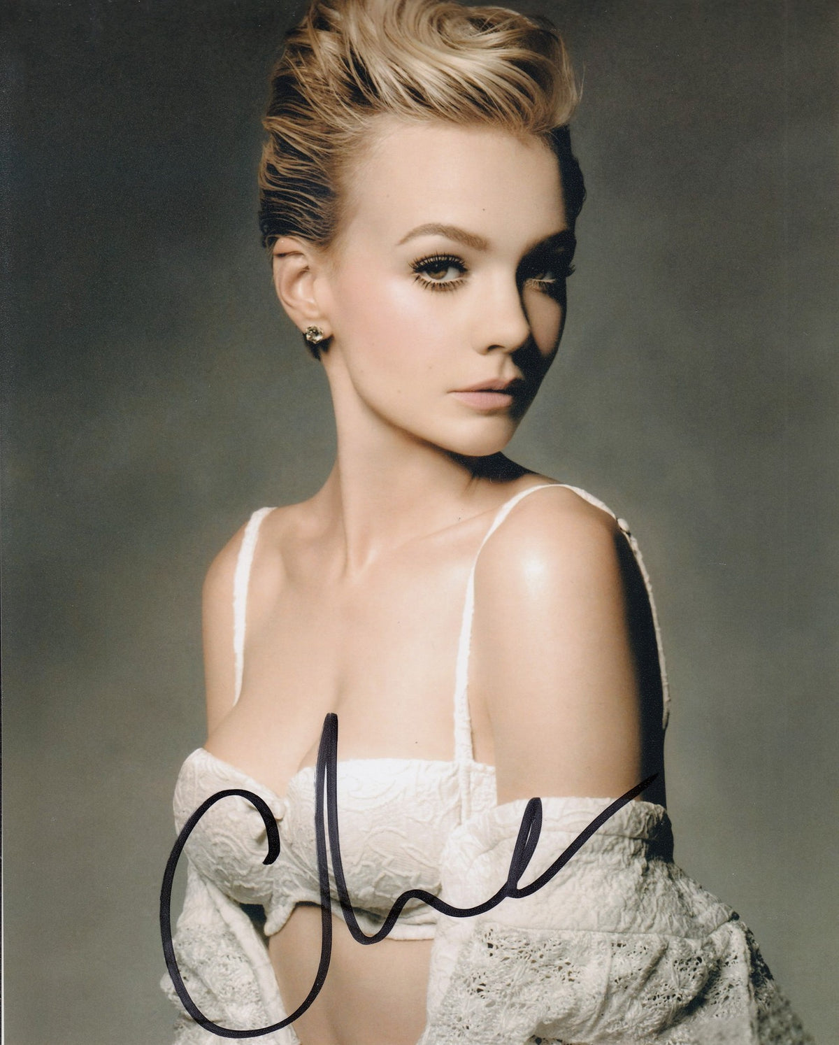 CAREY MULLIGAN signed (NEVER LET ME GO) ACTRESS 8X10 photo W/COA #2