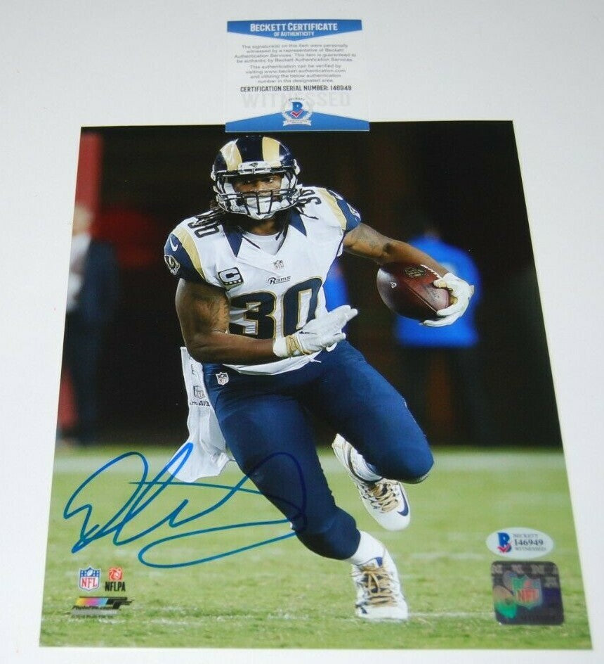 TODD GURLEY signed (LOS ANGELES RAMS) Football 8X10 photograph BECKETT BAS
