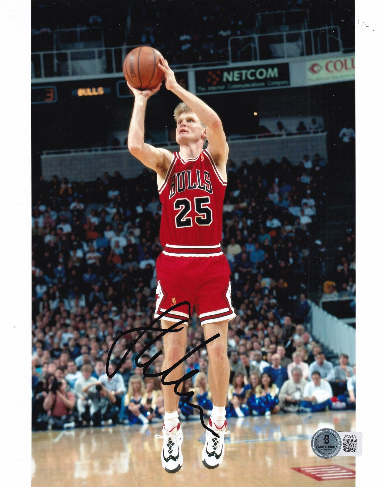 STEVE KERR signed (CHICAGO BULLS) Basketball 8X10 photo BECKETT BAS BP09477