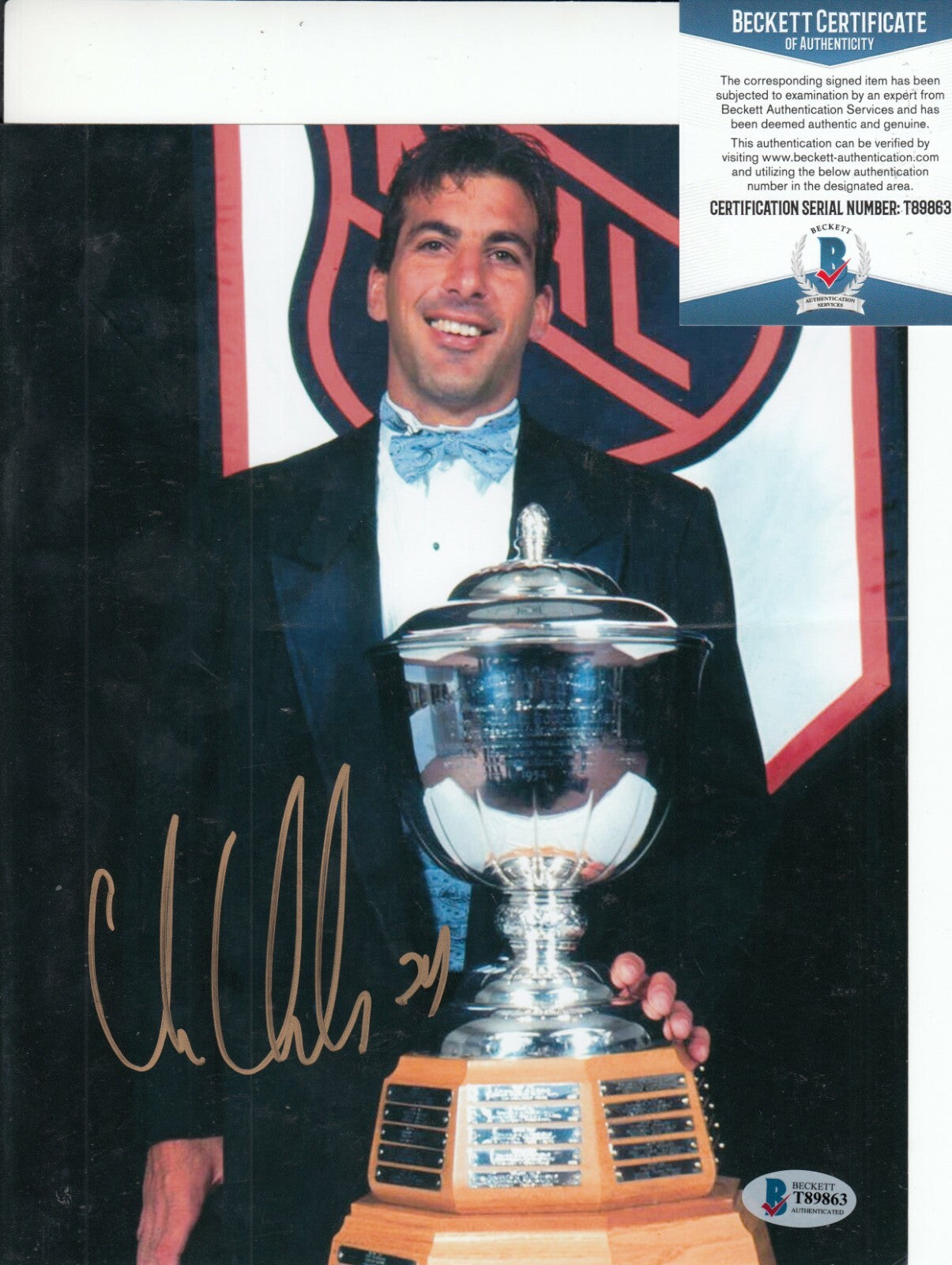 CHRIS CHELIOS signed (CANADIENS) Creased Hockey 8X10 photo BECKETT BAS T89863