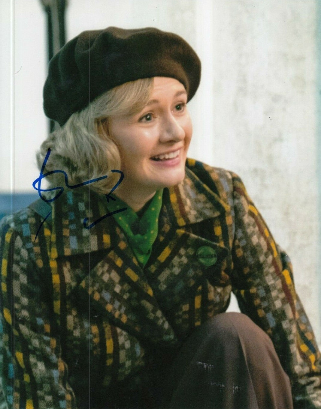 EMILY MORTIMER signed (MARY POPPINS RETURNS) 8X10 photo *Jane Banks* W/COA #1