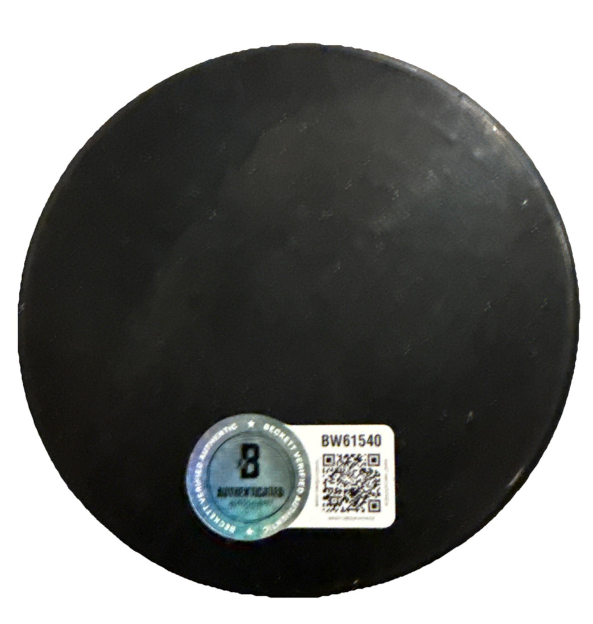 RYAN LEONARD signed (Washington Capitals) TEAM USA hockey puck BECKETT BW61540