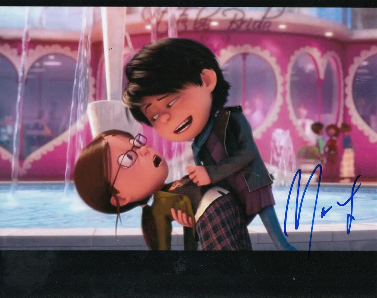 MOISES ARIAS signed (DESPICABLE ME 2) Movie 8X10 photo *ANTONIO* W/COA #5