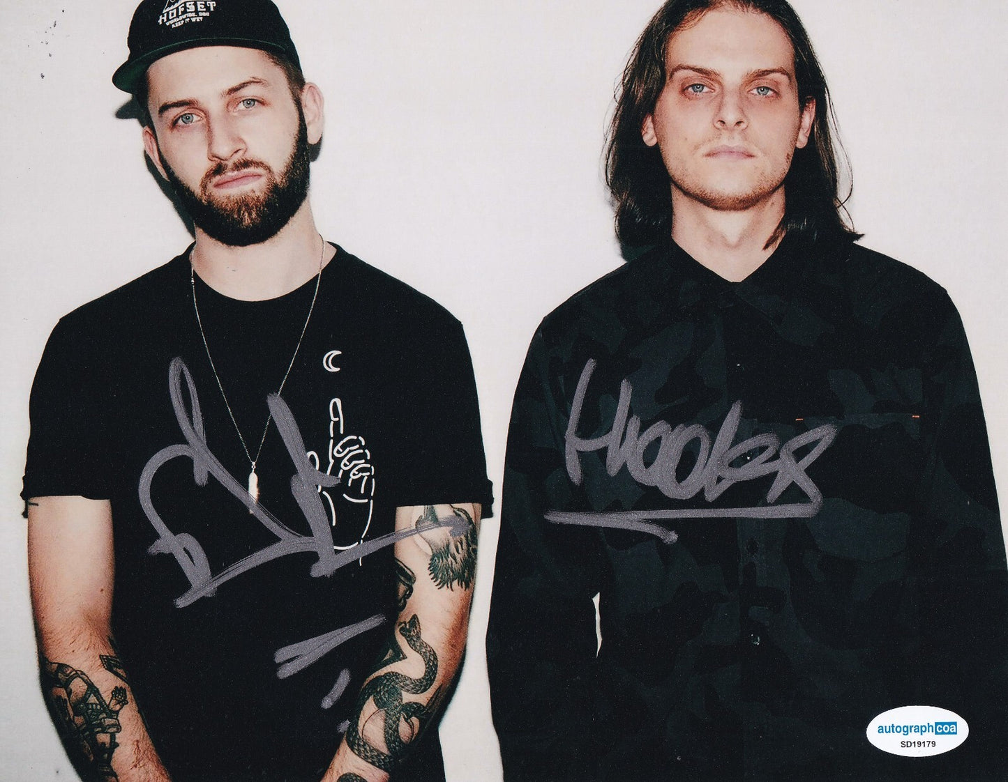 ZEDS DEAD signed (ALIVE) DJ HOOKS and DC MUSIC DJ 8X10 photo ACOA SD19179