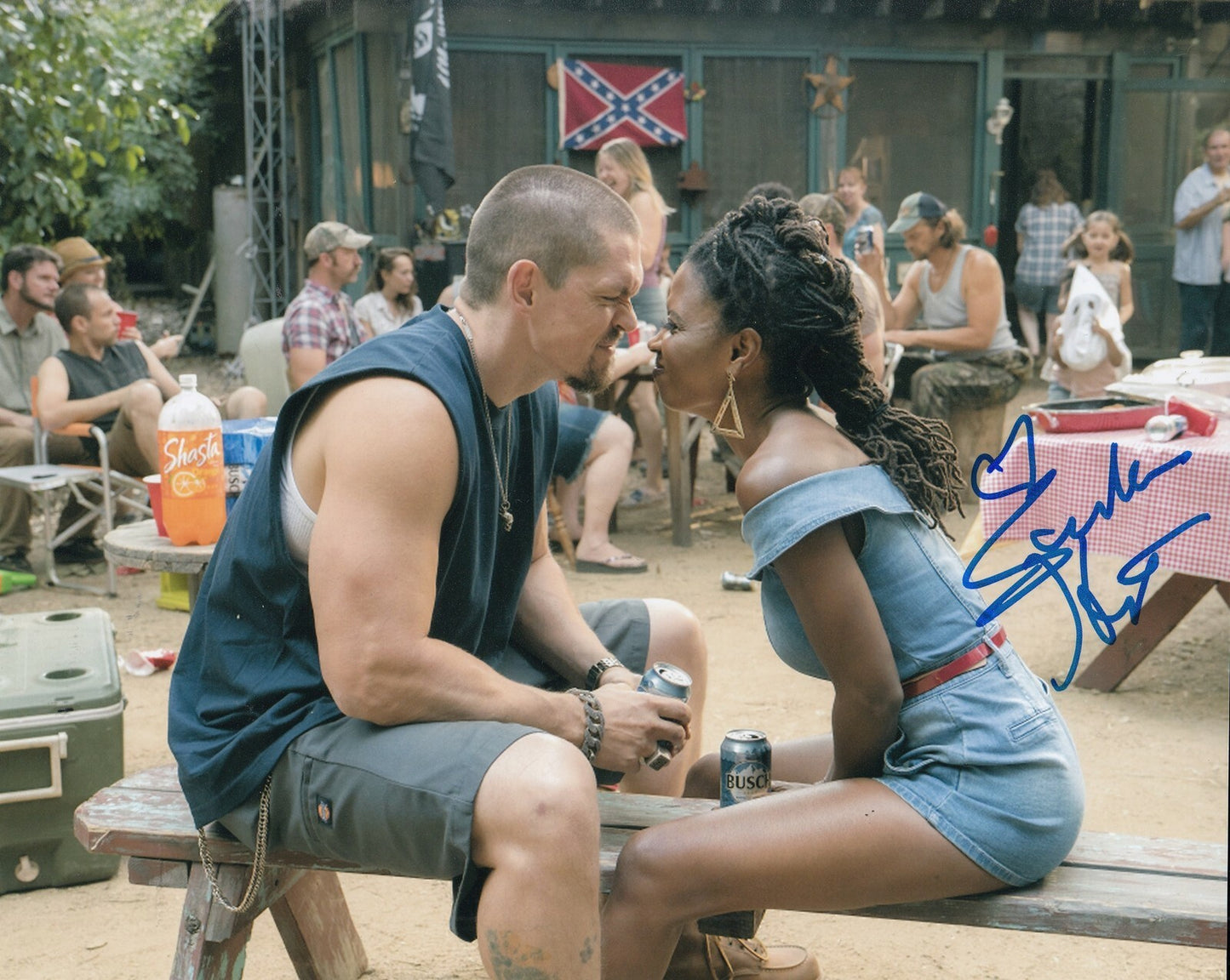 SHANOLA HAMPTON signed (SHAMELESS) TV Show 8X10 photo *VERONICA* W/COA #SH6