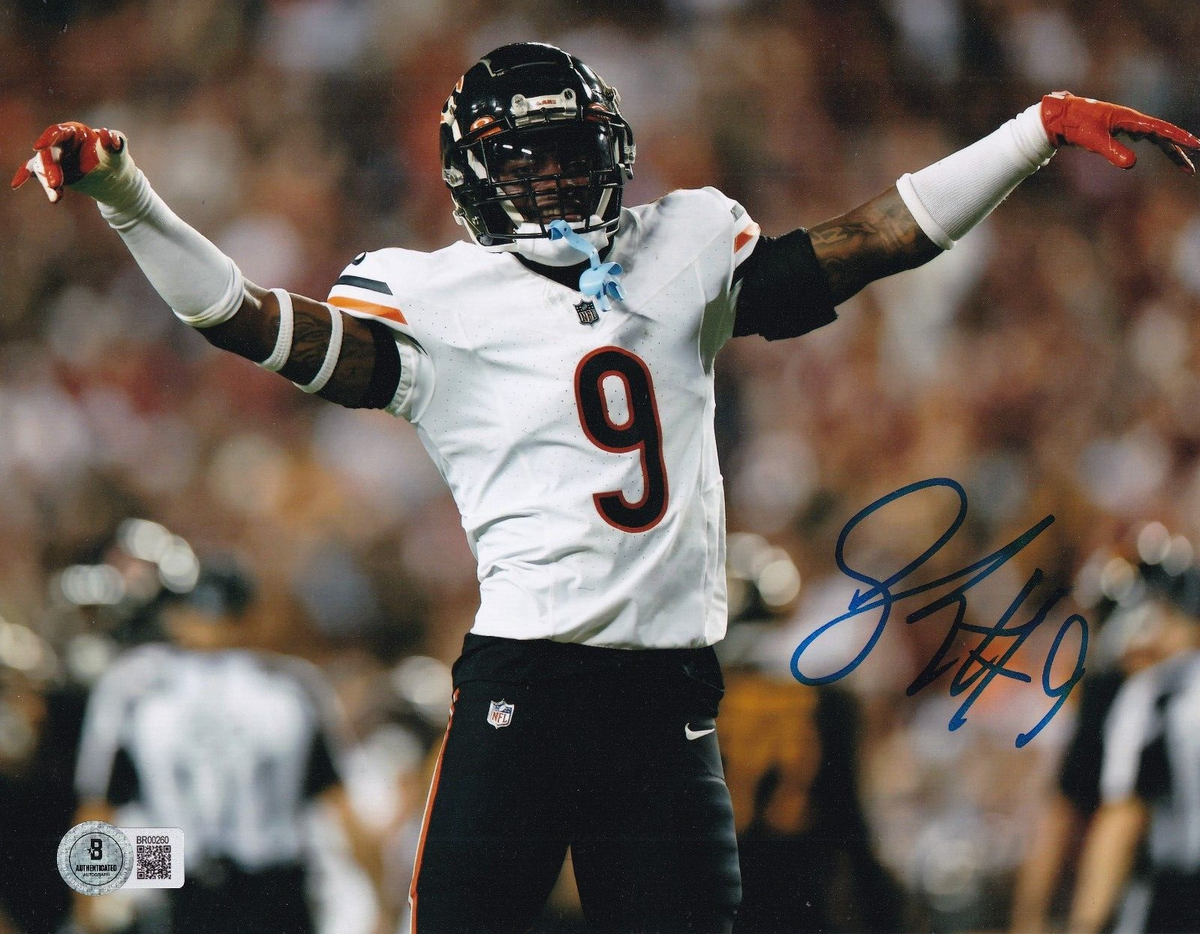 JAQUAN BRISKER signed (CHICAGO BEARS) football 8X10 photo BECKETT BAS BR00260
