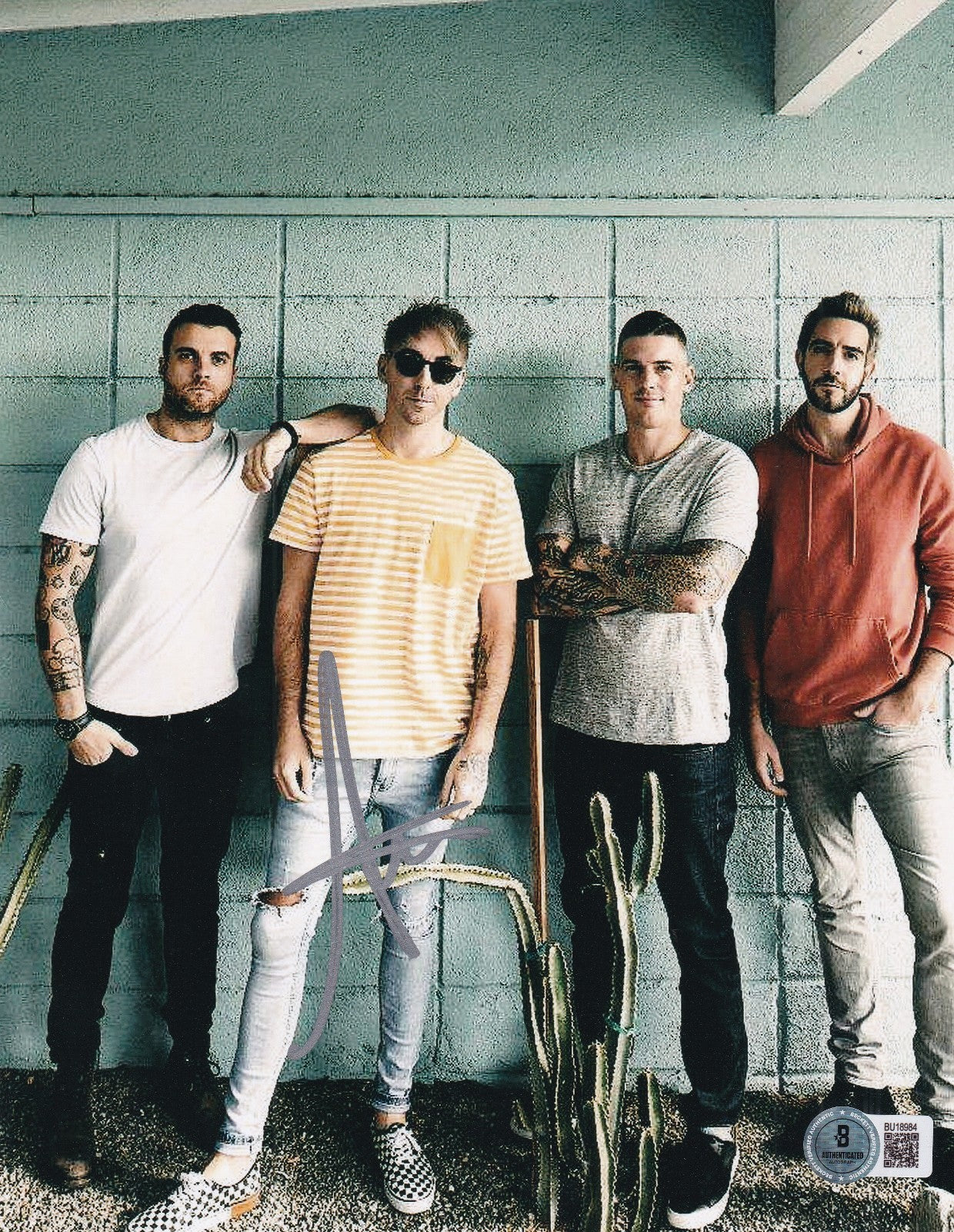 ALEX GASKARTH signed (ALL TIME LOW) Lead Singer 8X10 photo BECKETT BAS BU18984