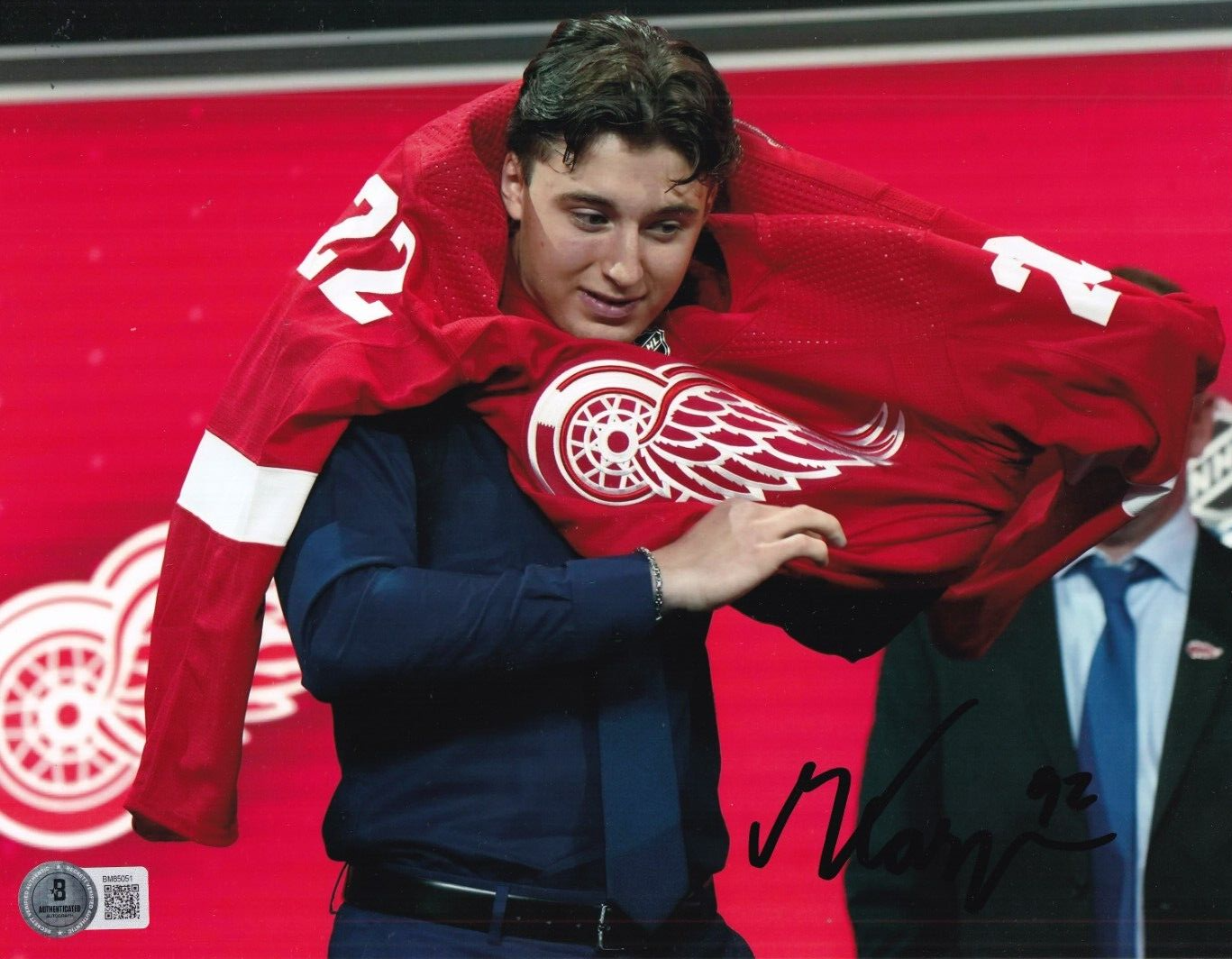 MARKO KASPER signed (DETROIT RED WINGS) Hockey 8X10 photo BECKETT BM85051