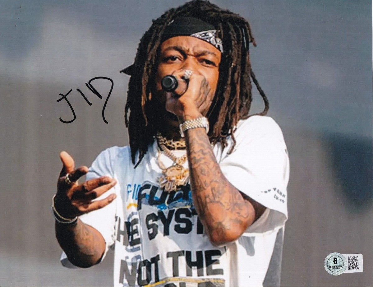 JID signed (DREAMVILLE) Music J.I.D LIGHTS OUT Rapper 8X10 photo BECKETT BP30847