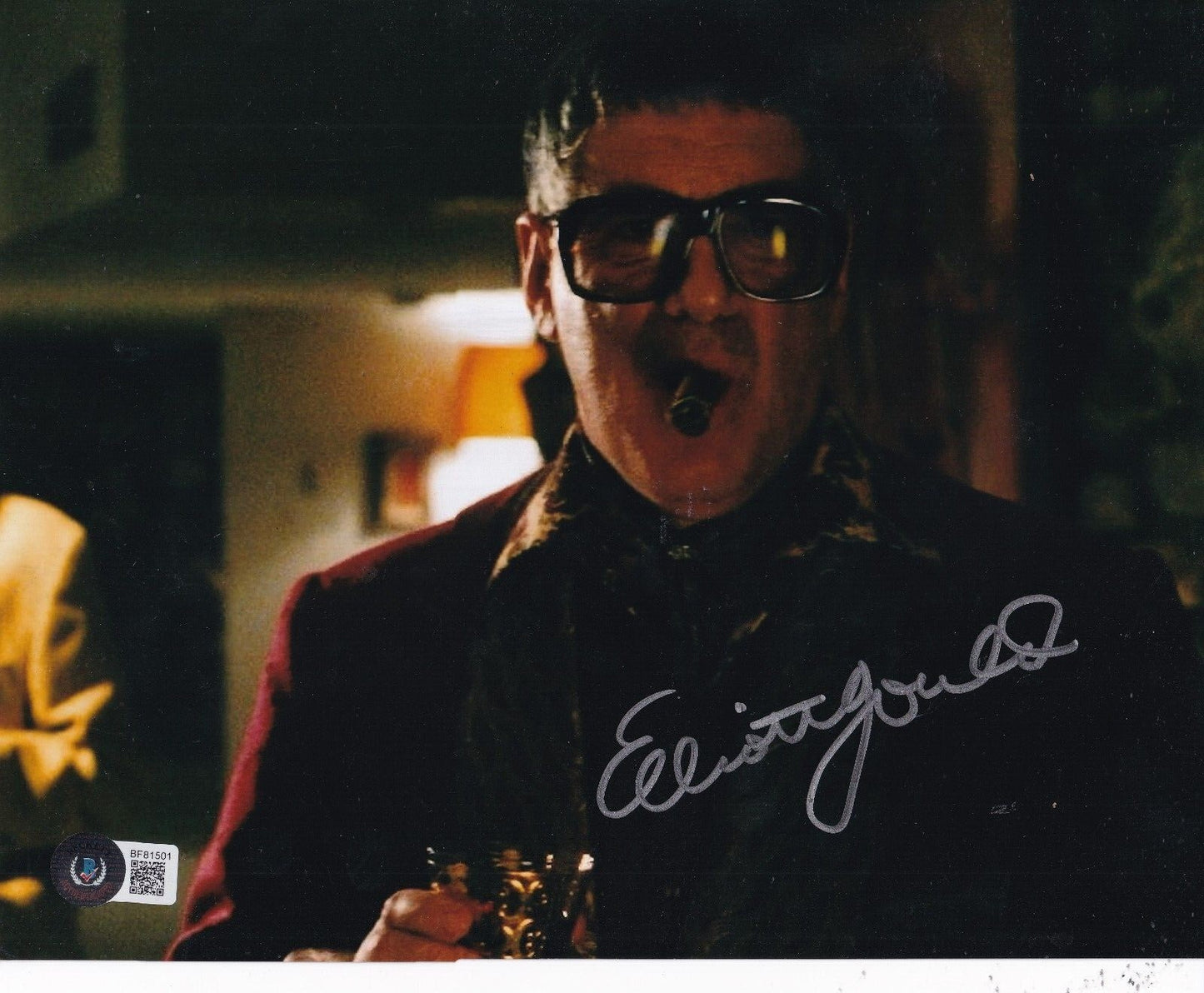 ELLIOTT GOULD signed (OCEANS ELEVEN) Movie 8X10 photo BECKETT BAS BF81501