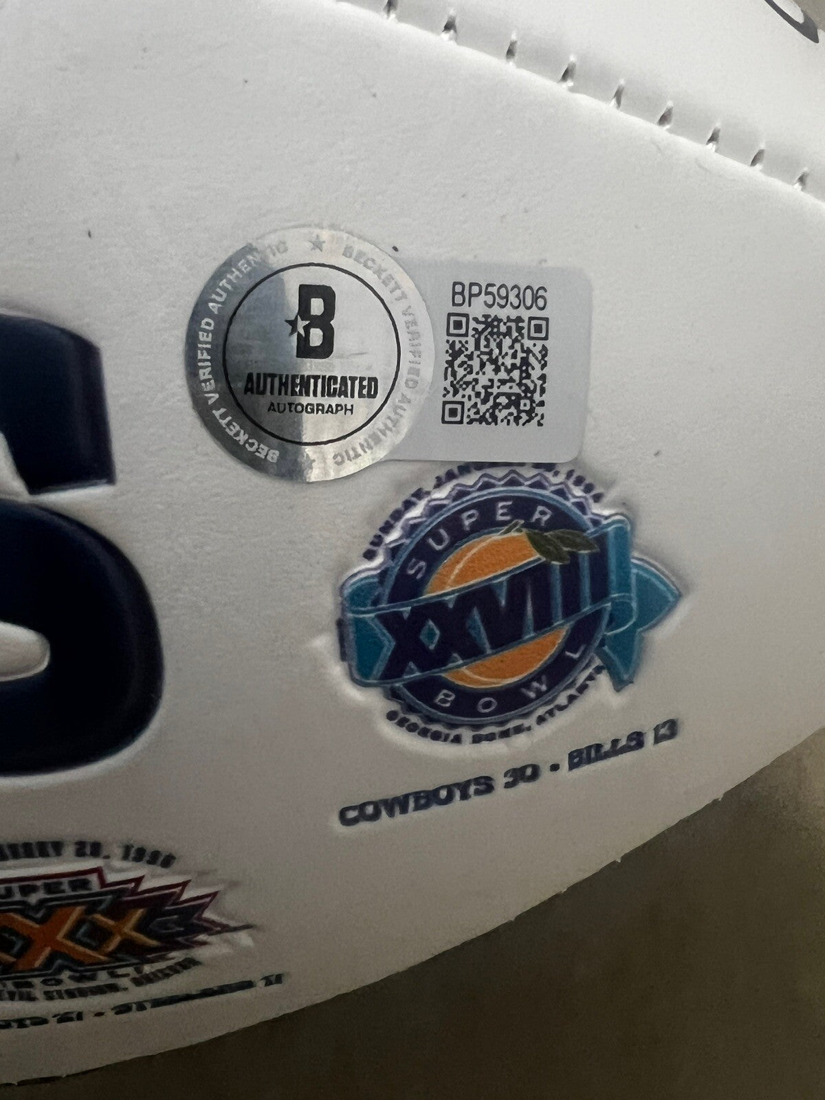DARYL JOHNSTON signed (DALLAS COWBOYS) Official size logo football Beckett BAS