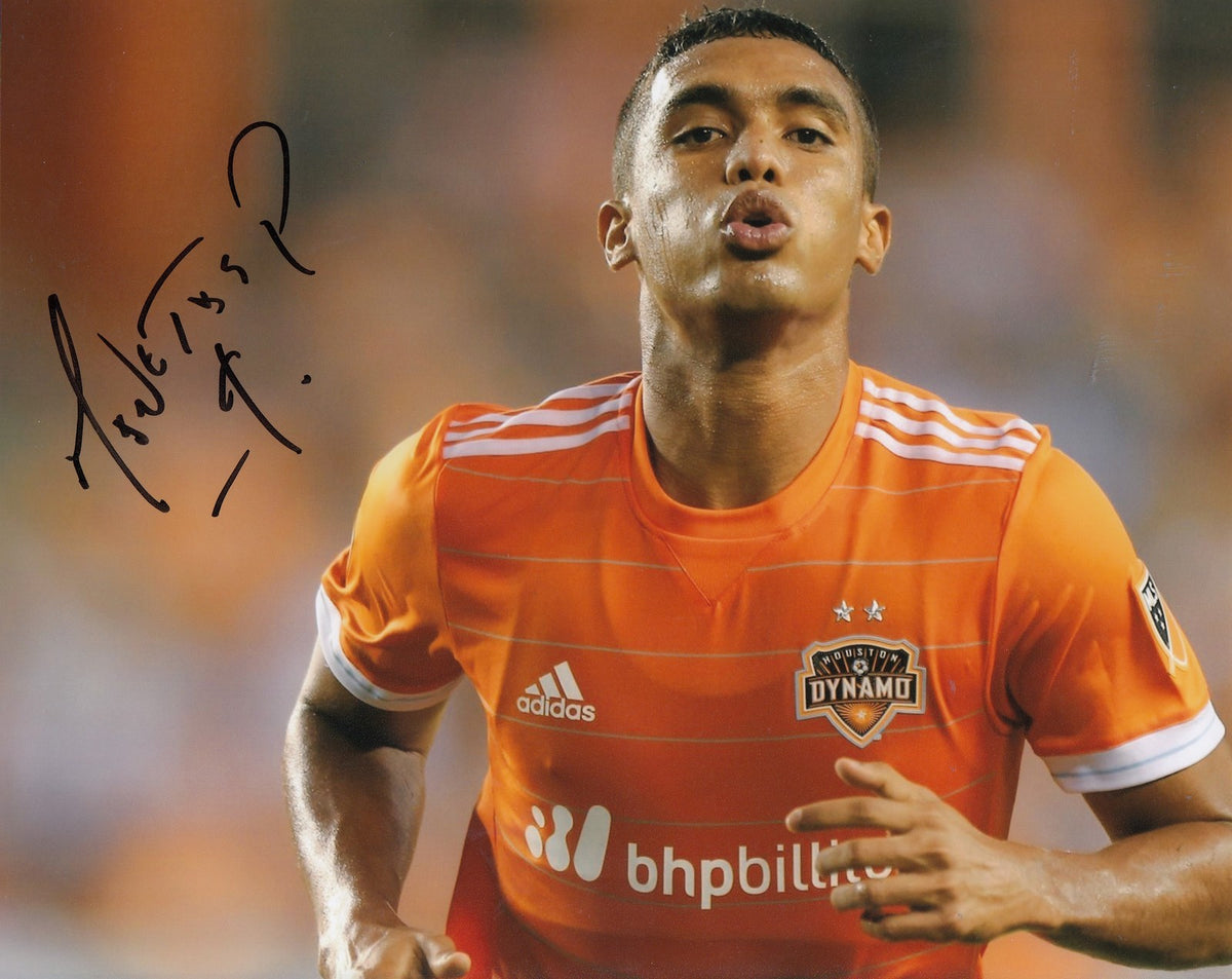 MAURO MANOTAS signed (HOUSTON DYNAMO) MLS SOCCER *COLUMBIA* 8X10 photo W/COA #1