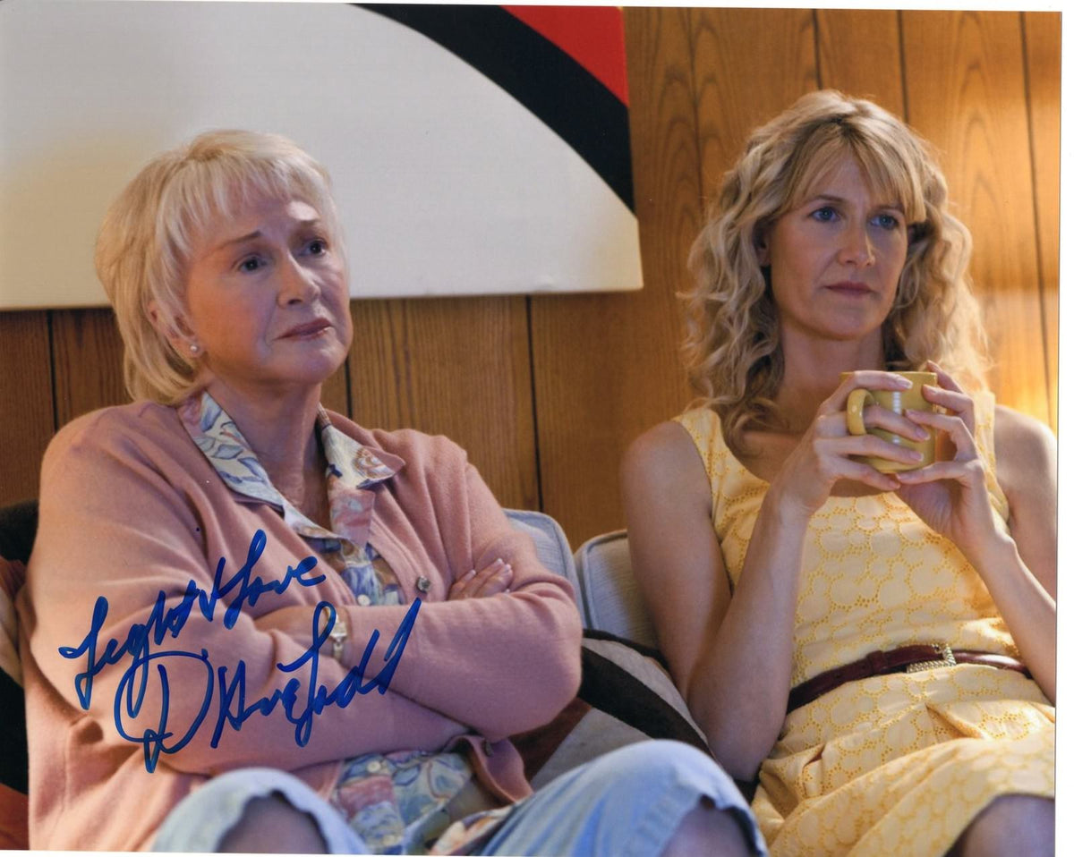 Diane Ladd signed Enlightened 28 Days 8x10 Photograph w/COA