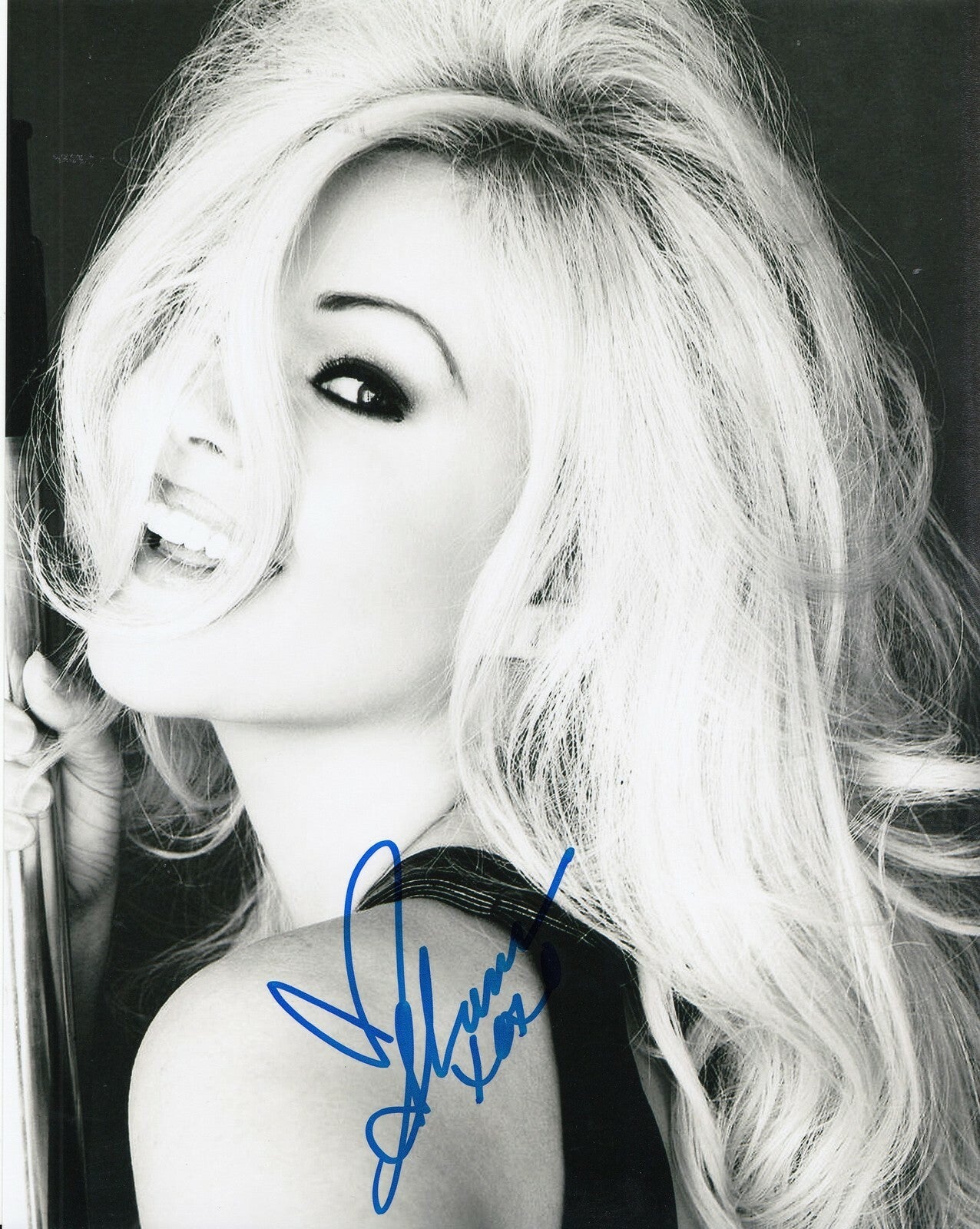 SHANNA MOAKLER signed (THE WEDDING SINGER) Sexy actress 8X10 photo W/COA #4