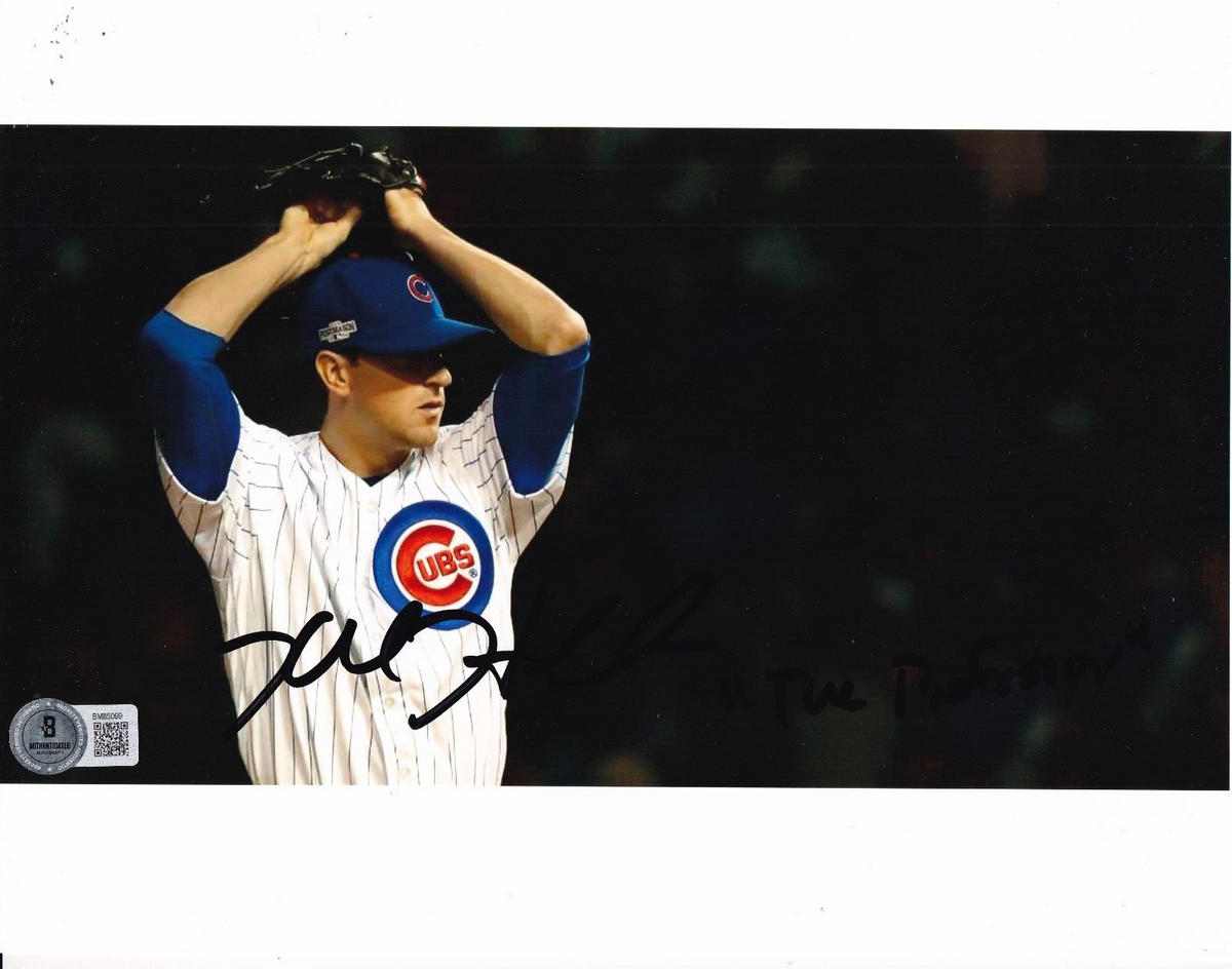 KYLE HENDRICKS signed (CHICAGO CUBS) Baseball 8x10 photo BECKETT BAS BM85099