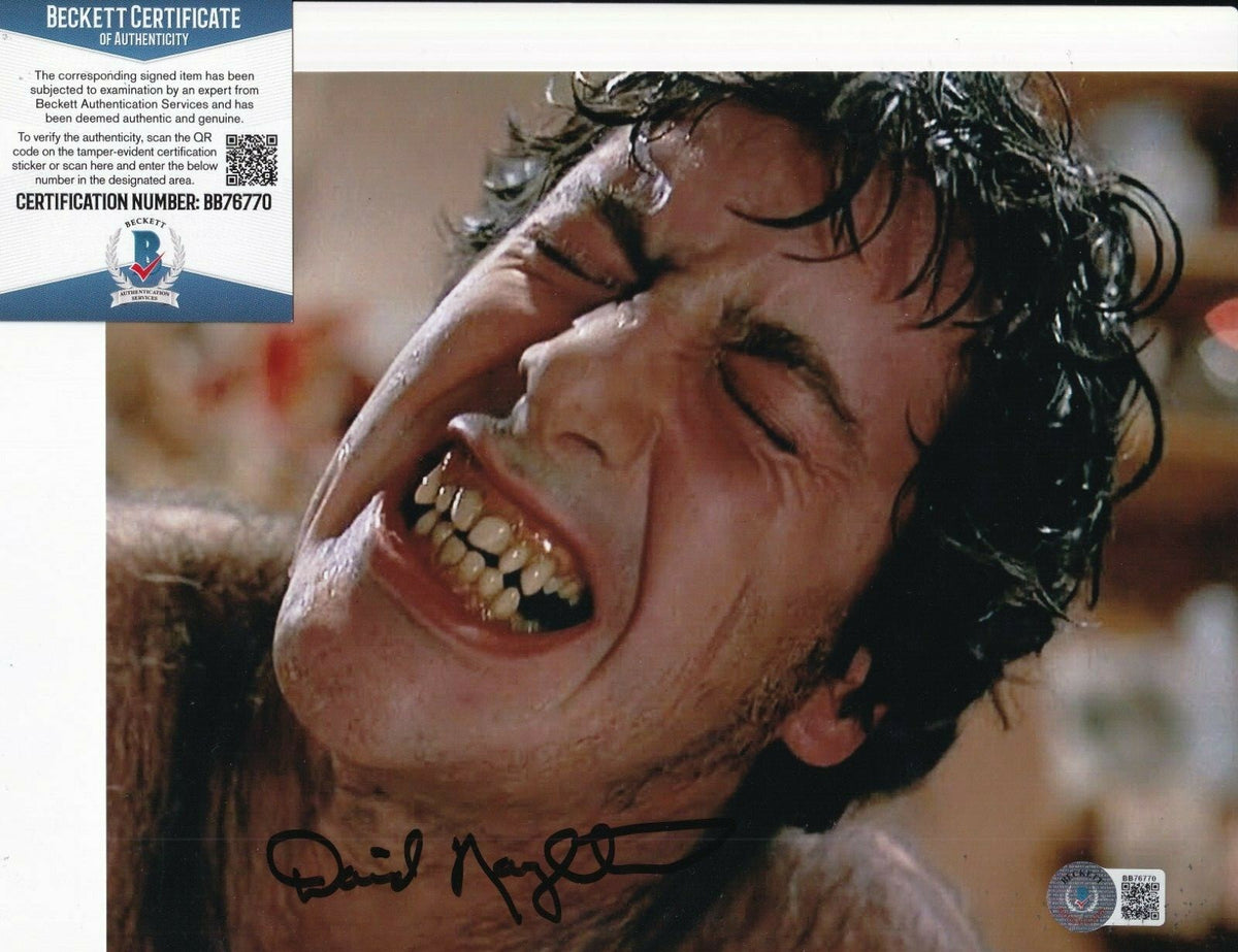 DAVID NAUGHTON signed (AN AMERICAN WEREWOLF IN LONDON) 8X10 BECKETT BAS BD76770