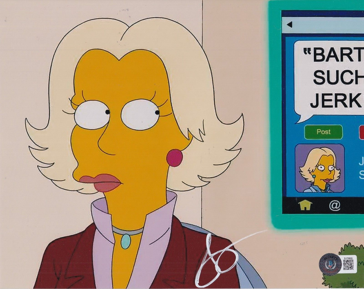 AMY POEHLER signed (\THE SIMPSONS) JENDA 8X10 photo BECKETT BAS BJ79809