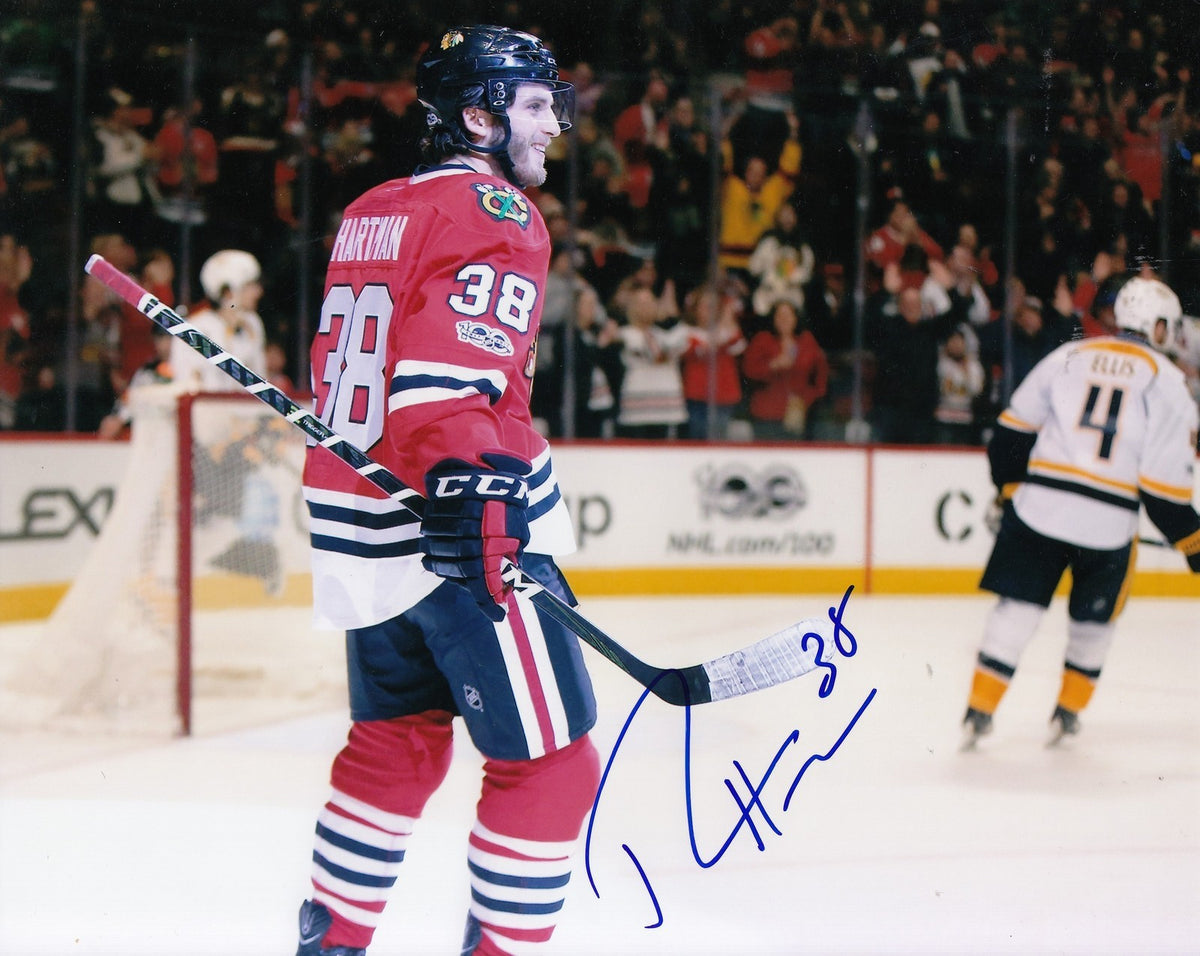 RYAN HARTMAN signed (CHICAGO BLACKHAWKS) autograph HOCKEY 8X10 photo W/COA #6