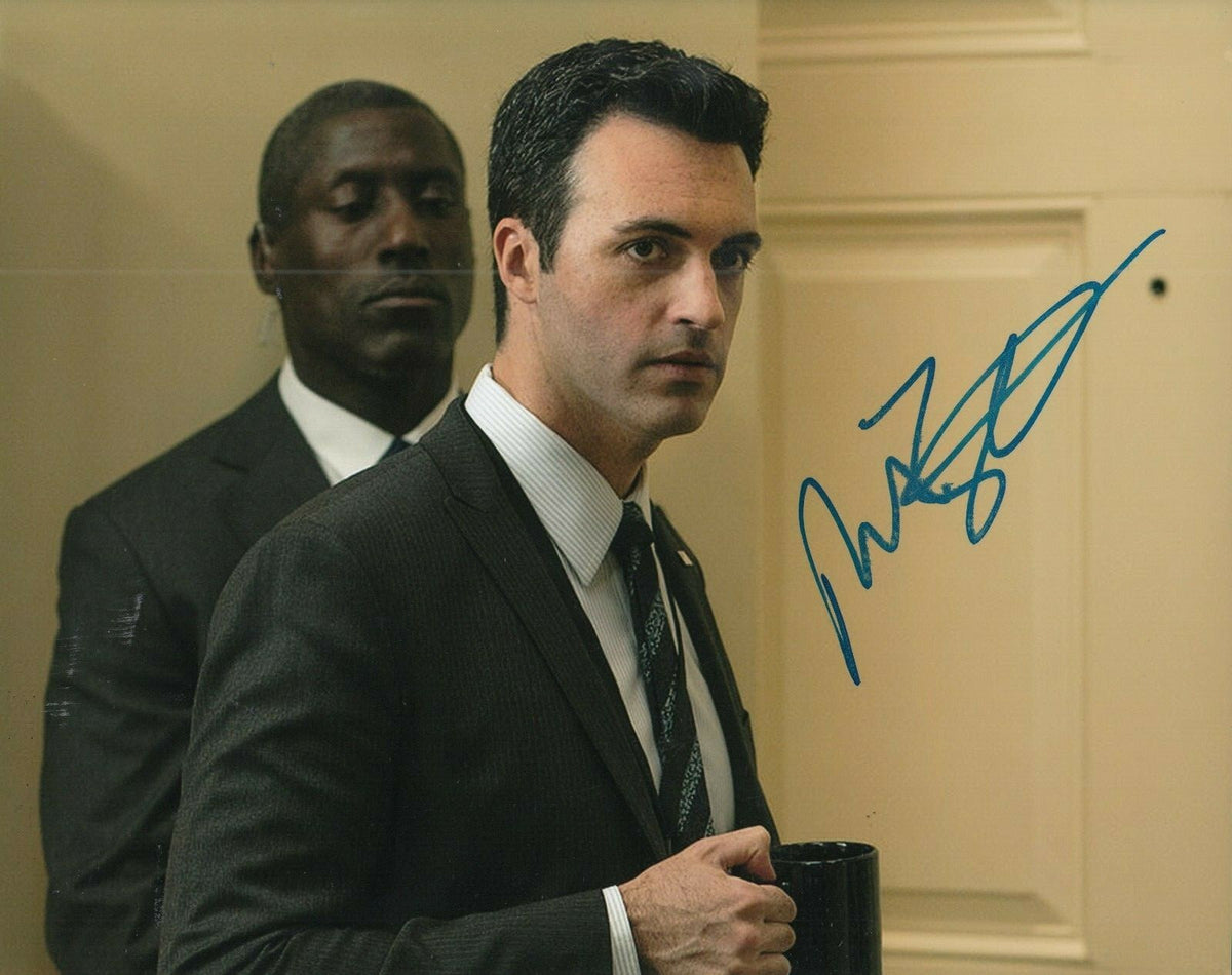 REID SCOTT signed (VEEP) TV SHOW 8X10 autographed photo *Dan Egan* W/COA #3
