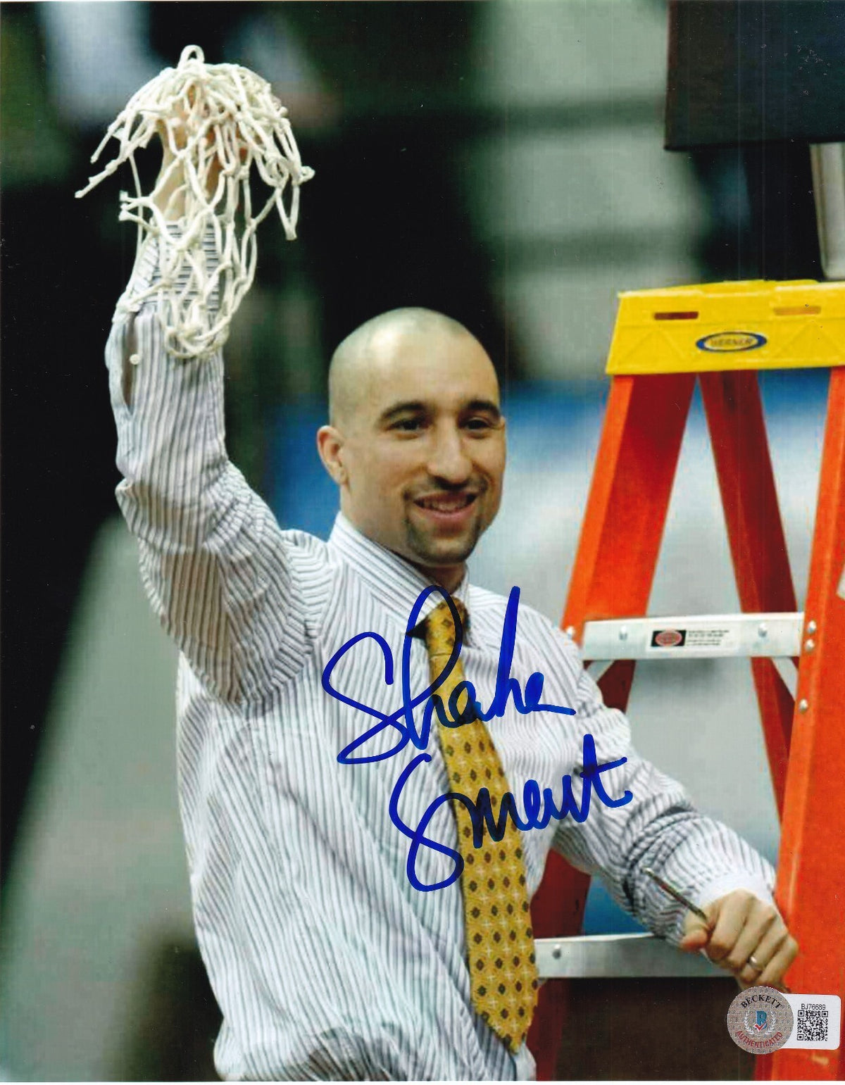 SHAKA SMART signed MARQUETTE GOLDEN EAGLES basketball 8X10 photo BECKETT BJ76689