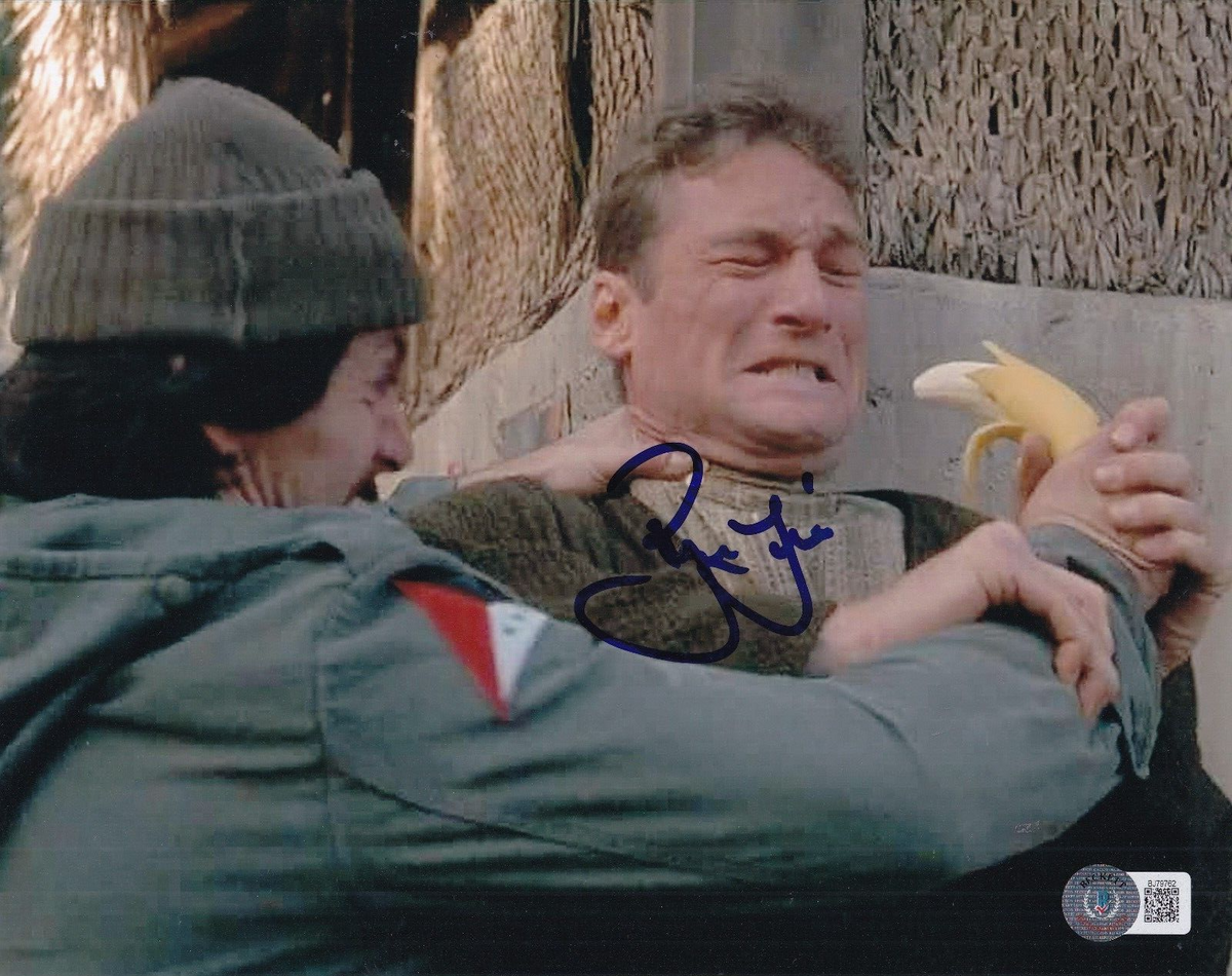 RYAN STILES signed (HOT SHOTS! PART DEUX) Movie 8X10 BECKETT BAS BJ79762