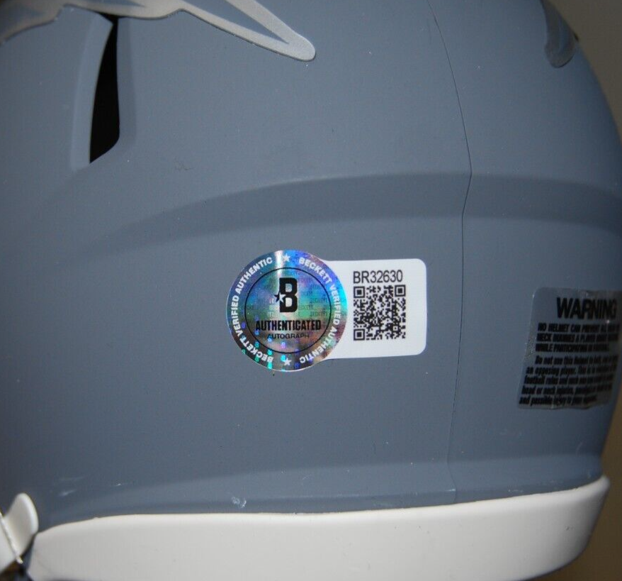 ELIOT WOLF signed (NEW ENGLAND PATRIOTS) mini football helmet BECKETT BR32598
