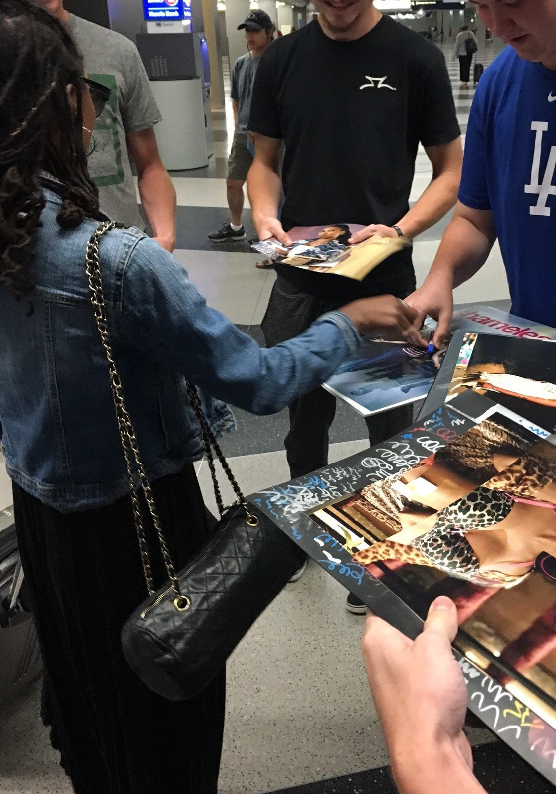 SHANOLA HAMPTON signed *SHAMELESS* 8X10 photo V VERONICA FISHER (PROOF) W/COA #6