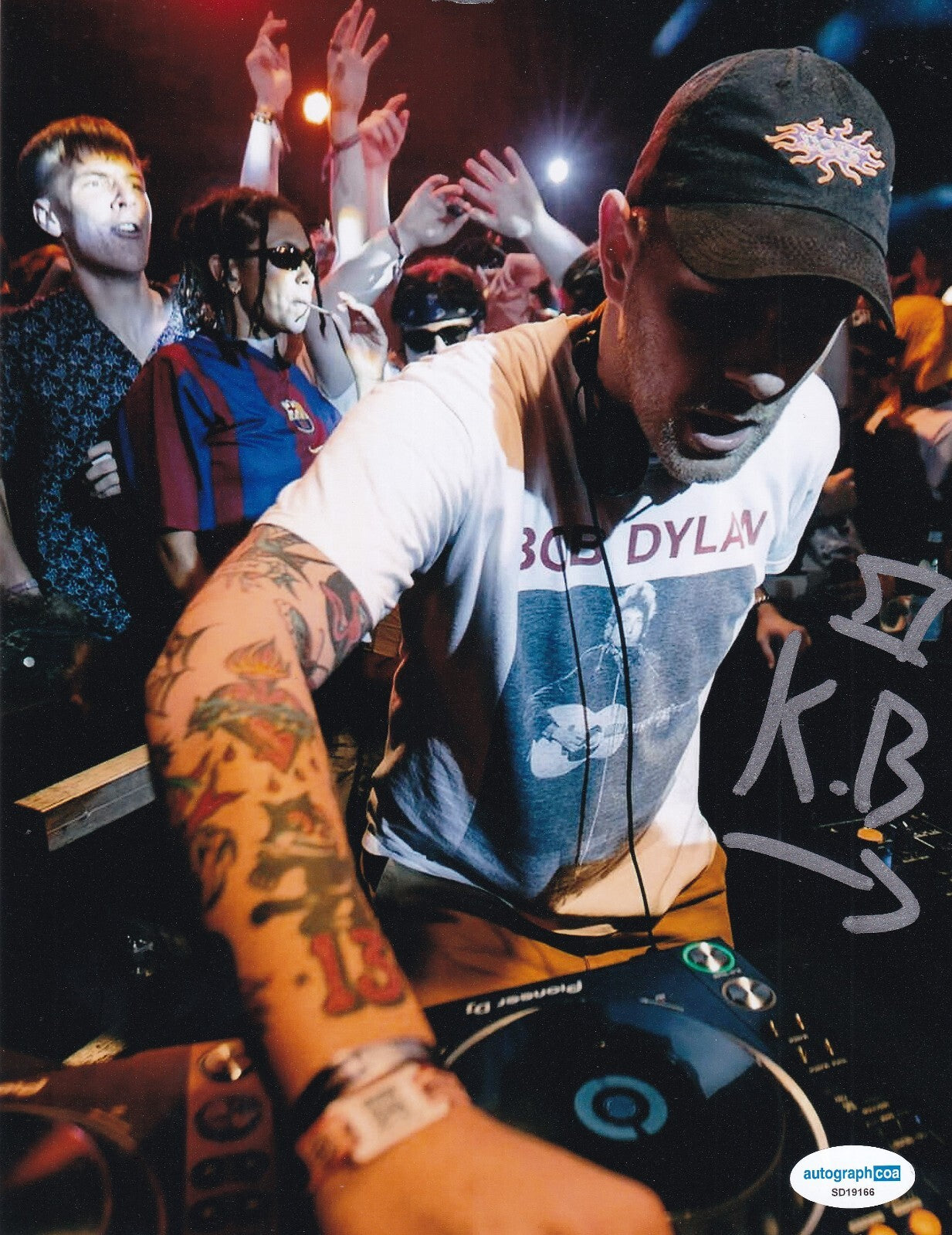 KENNY BEATS signed (PHONE NUMBERS) MUSIC DJ *Louie* 8X10 photo ACOA SD19166