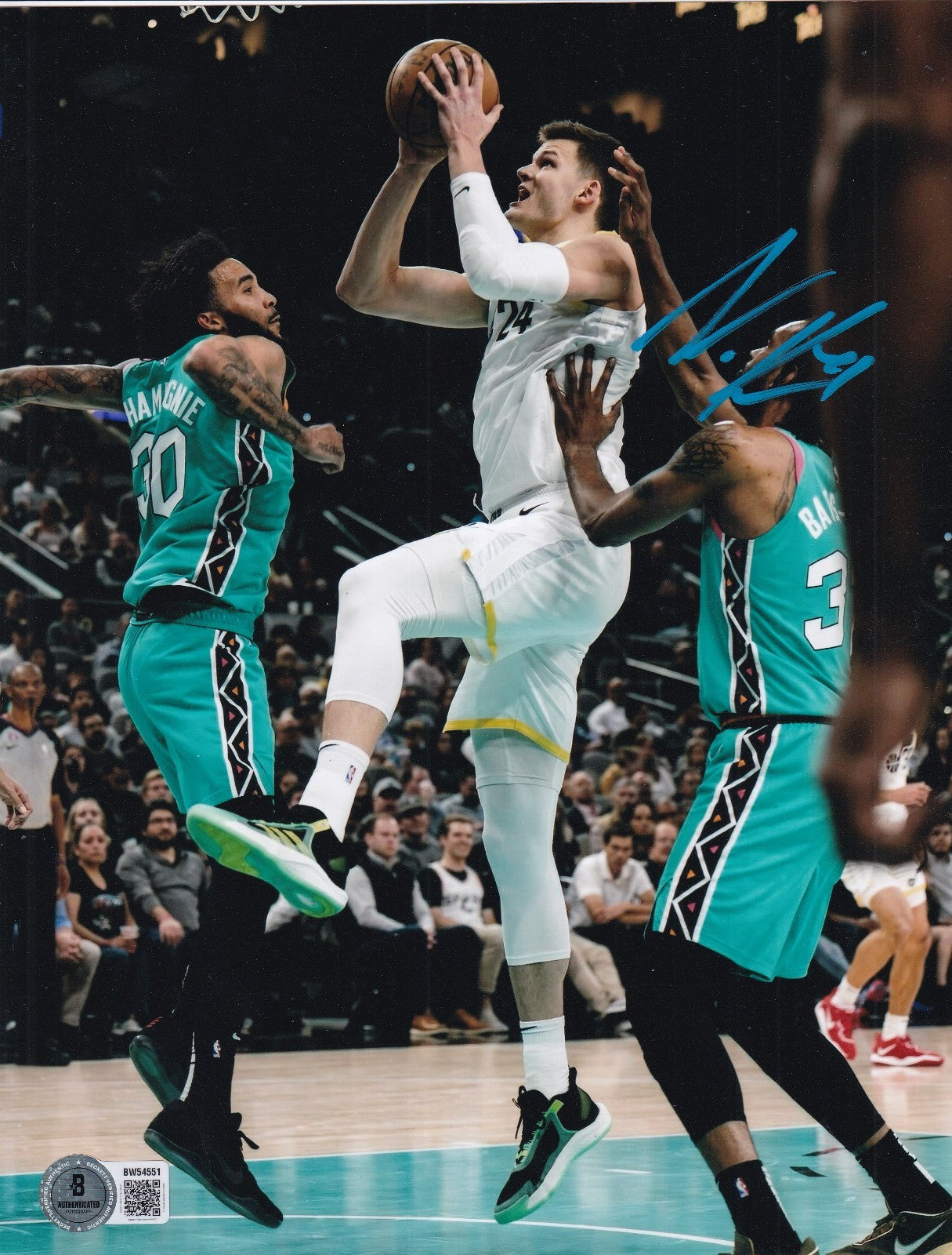 WALKER KESSLER signed (UTAH JAZZ) basketball 8X10 photo BECKETT BAS BW54551