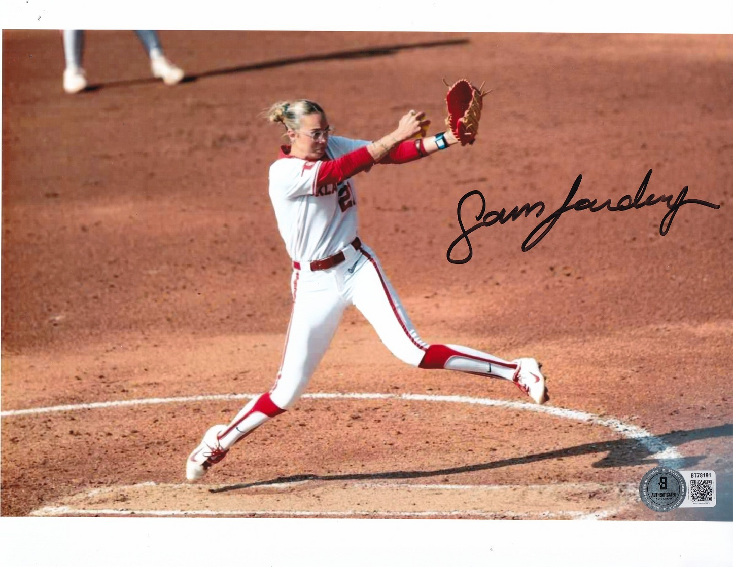 SAM LANDRY signed (OKLAHOMA SOONERS) Softball 8X10 photo BECKETT BAS BT78191