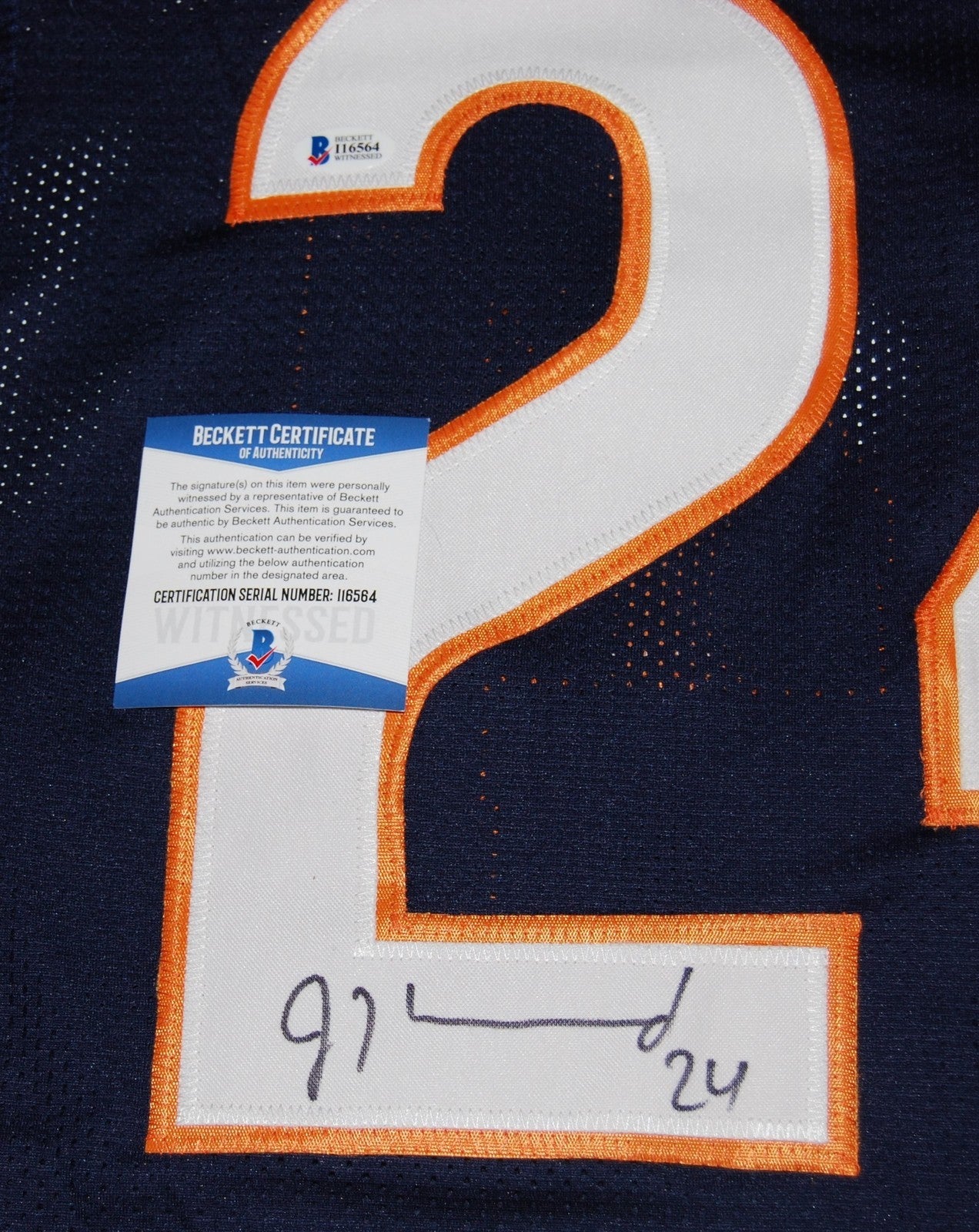 JORDAN HOWARD signed (CHICAGO BEARS) Navy #24 football jersey Beckett COA