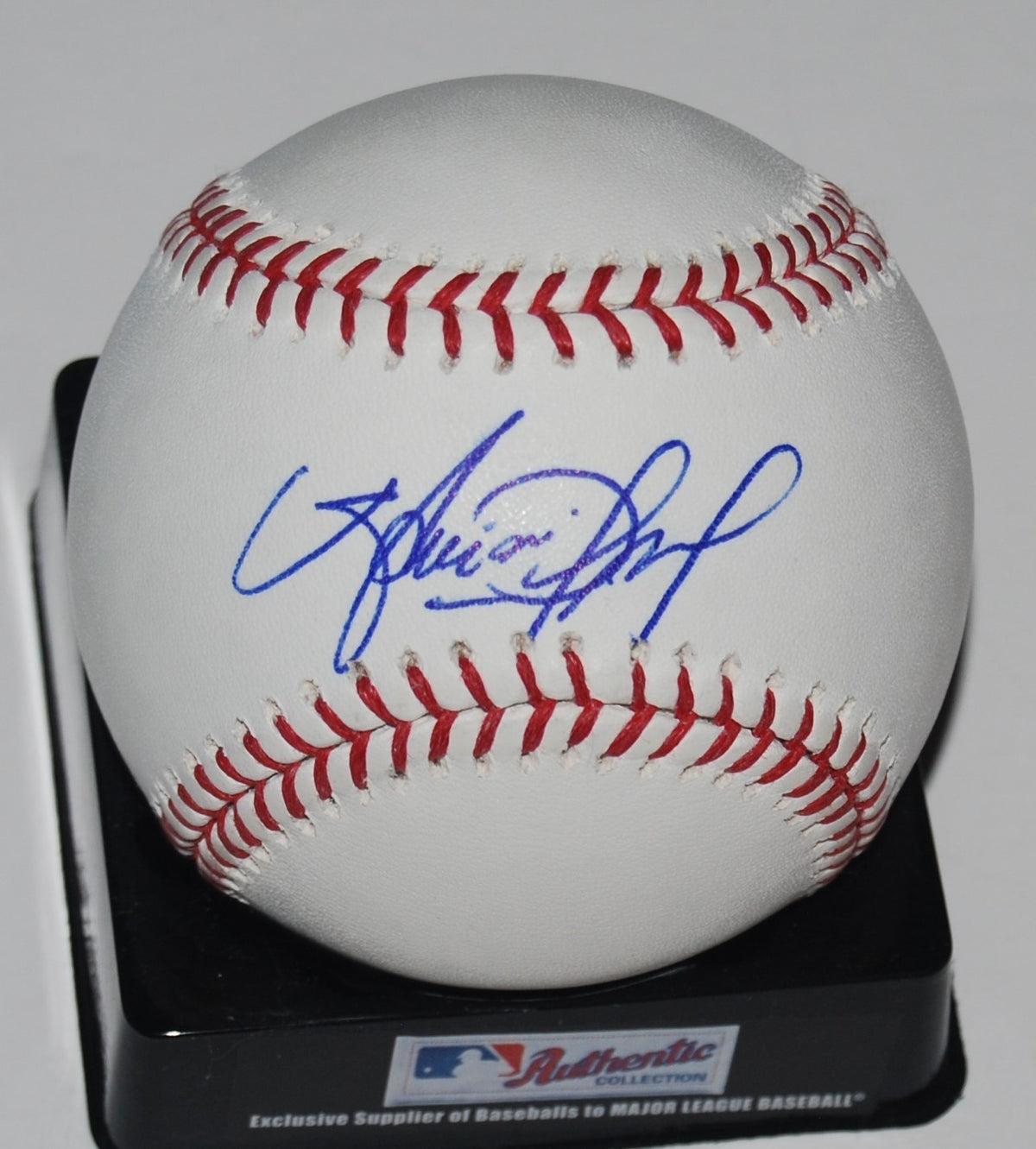 AVISAIL GARCIA signed OML baseball *CHICAGO WHITE SOX* autographed W/COA