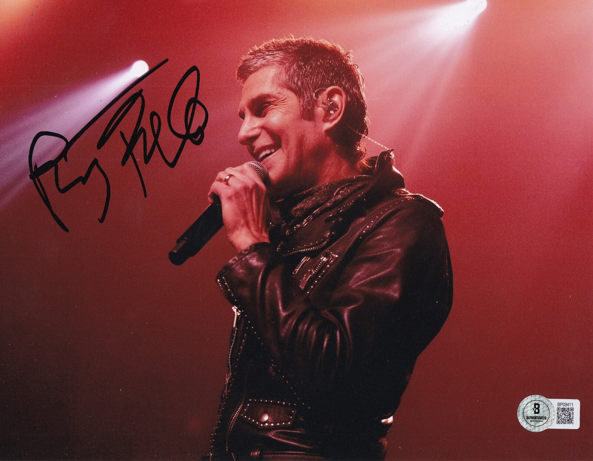 PERRY FARRELL signed (JANES ADDICTION) Music 8X10 photo BECKETT BAS BP09411