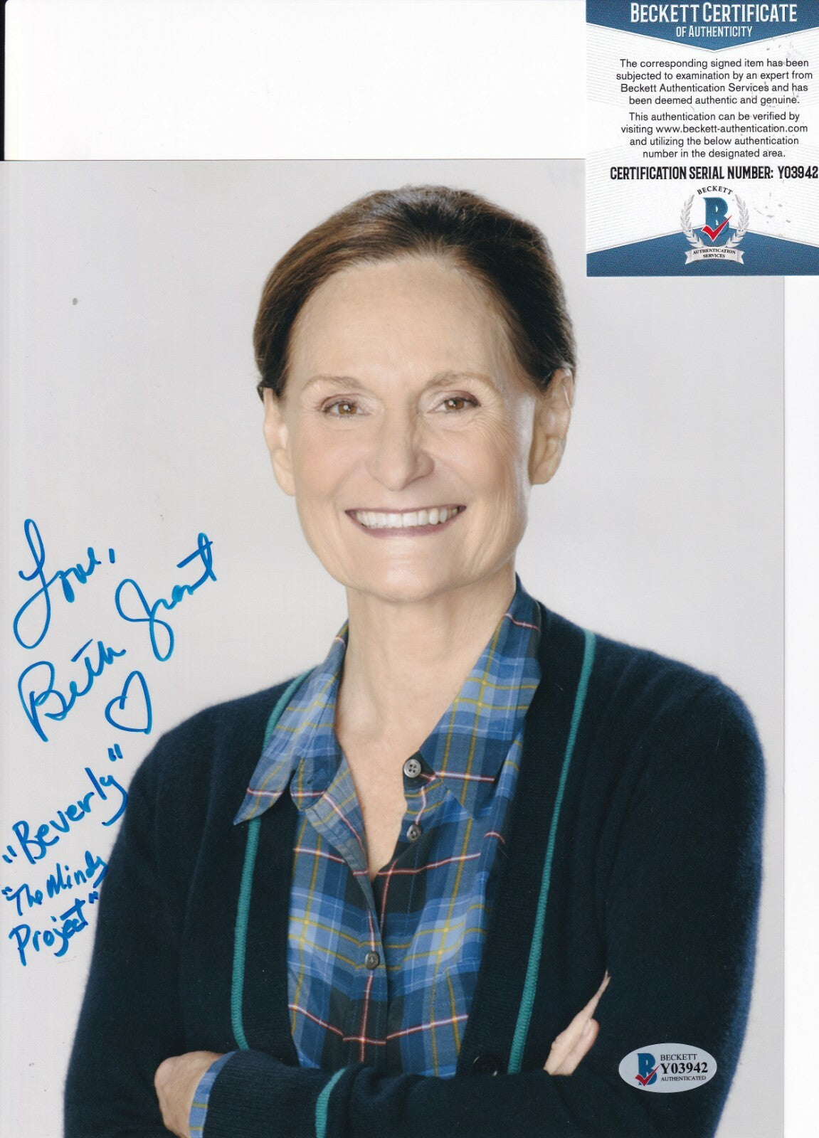 BETH GRANT signed (THE MINDY PROJECT) Beverly 8X10 photo BECKETT BAS Y03942