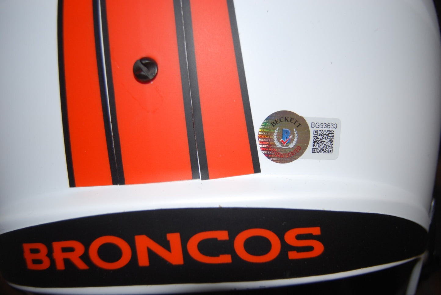 JOHN LYNCH signed (DENVER BRONCOS) lunar F/S football helmet BECKETT BAS BG93633