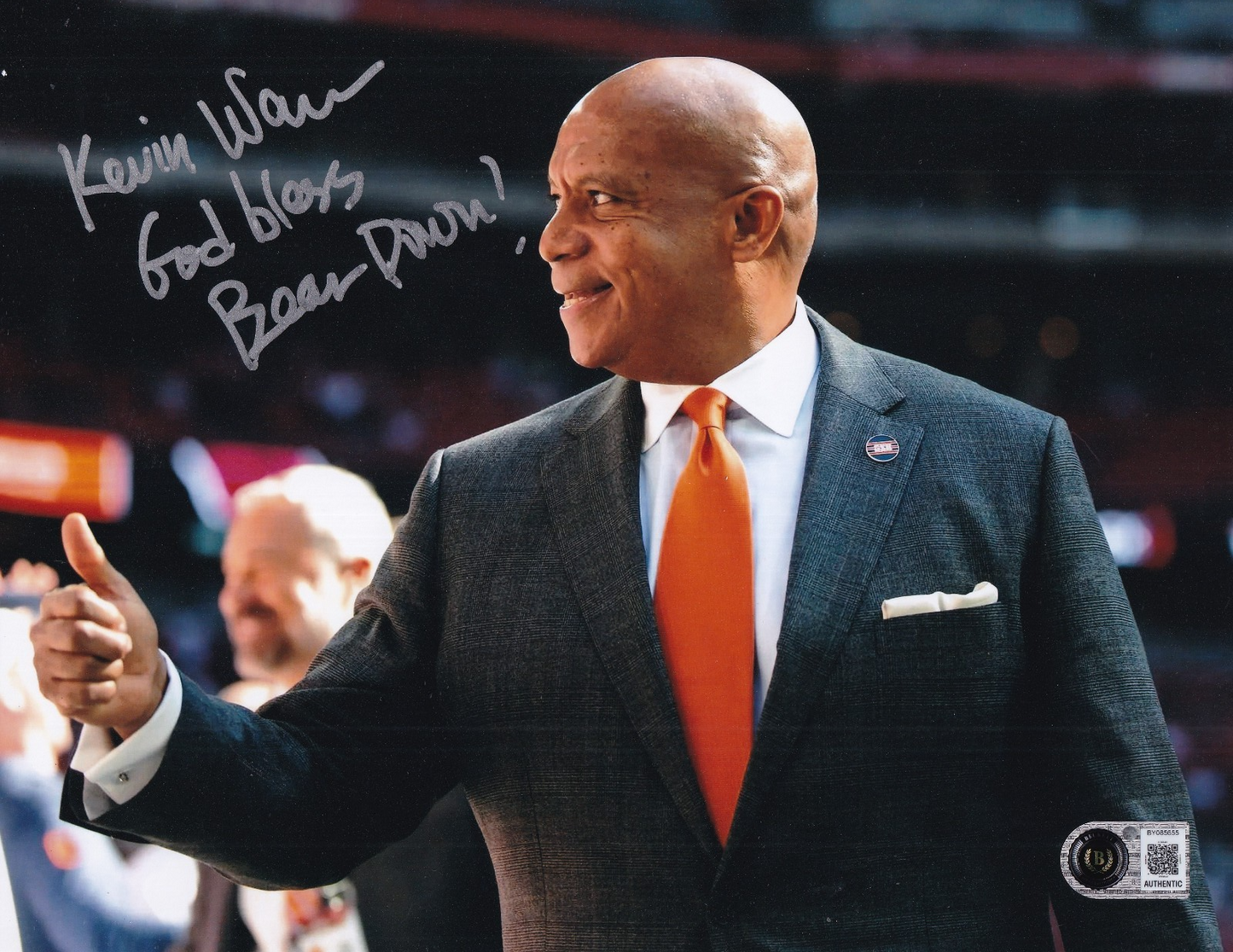 KEVIN WARREN signed (CHICAGO BEARS) football 8X10 photo BECKETT BAS BY085655