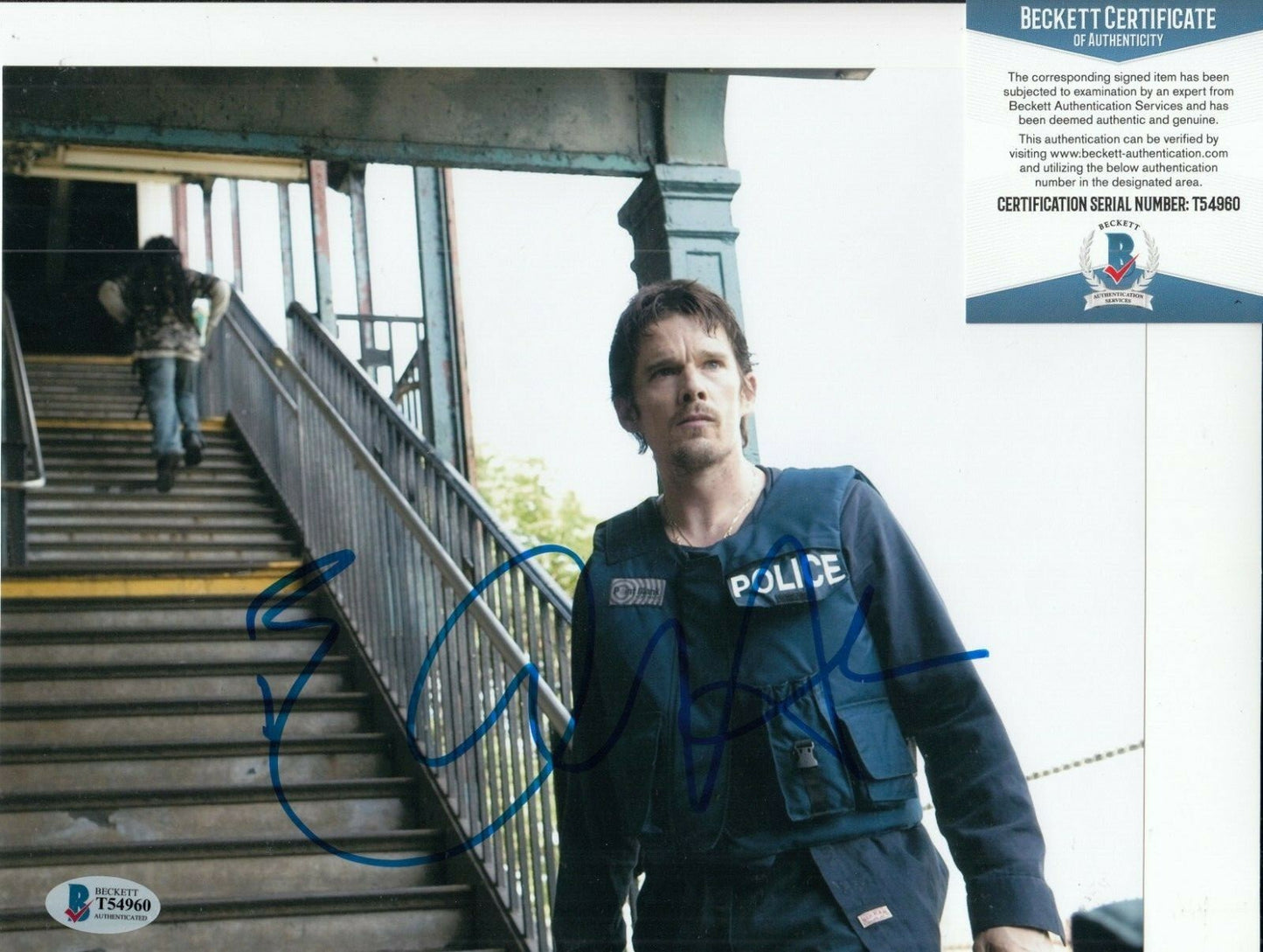 ETHAN HAWKE signed (TRAINING DAY) Movie 8X10 photo *JAKE* BECKETT BAS T54960