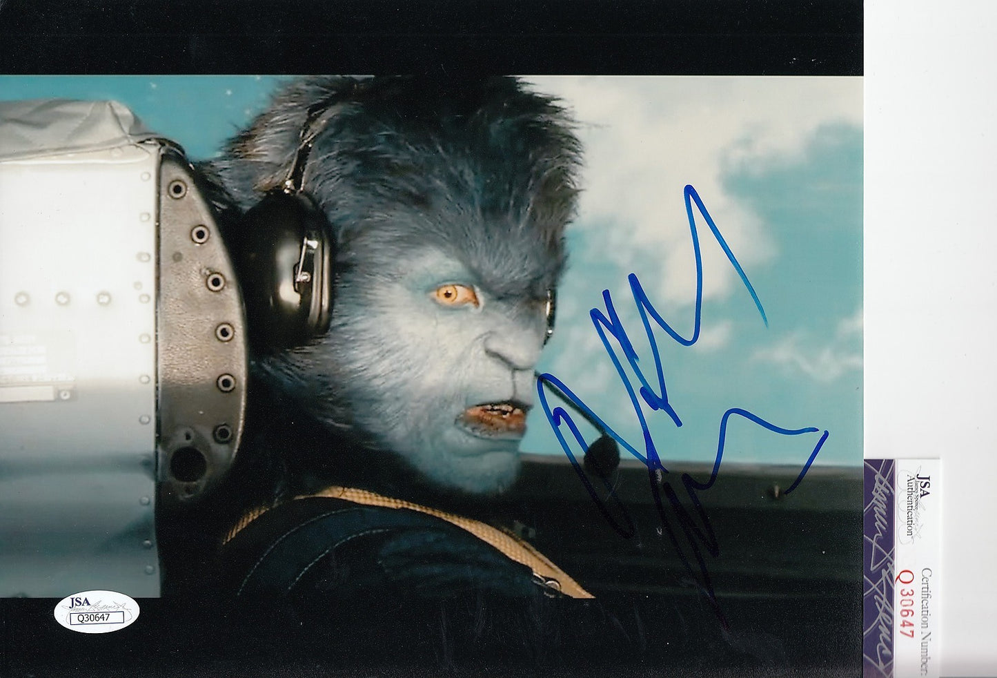 Nicholas Hoult signed *X-Men* Beast autographed movie 8x10 photo JSA COA Q30647