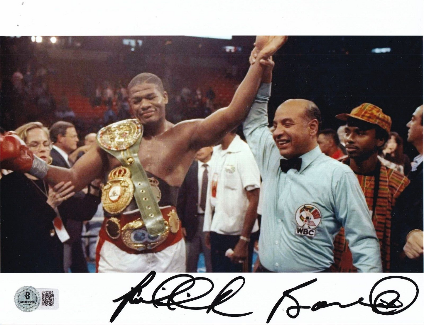 RIDDICK BOWE signed (BOXING) HEAVYWEIGHT CHAMPION 8X10 photo BECKETT BAS BR32984