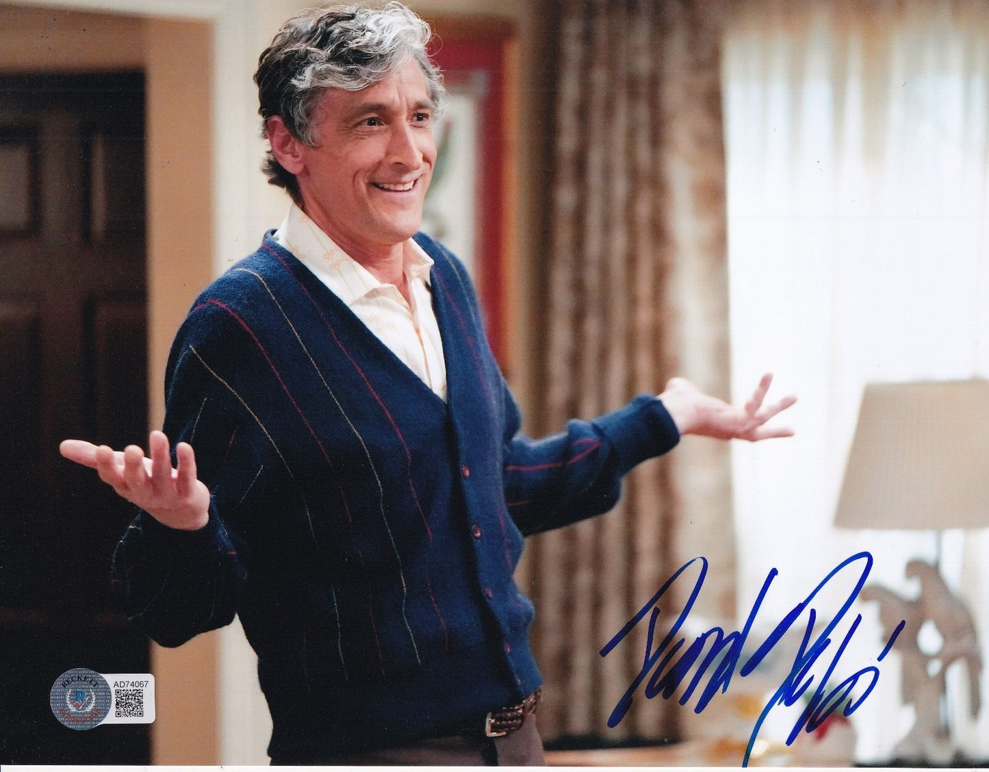 DAVID PASQUESI signed (THE CONNERS) 8X10 photo BECKETT BAS AD74064