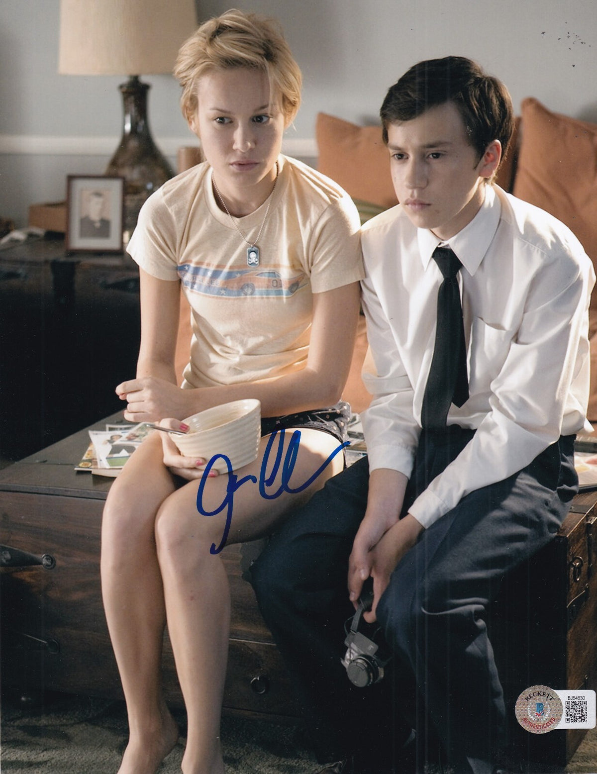 BRIE LARSON signed (HOOT) Beatrice Movie 8X10 photo BECKETT BAS BJ54630