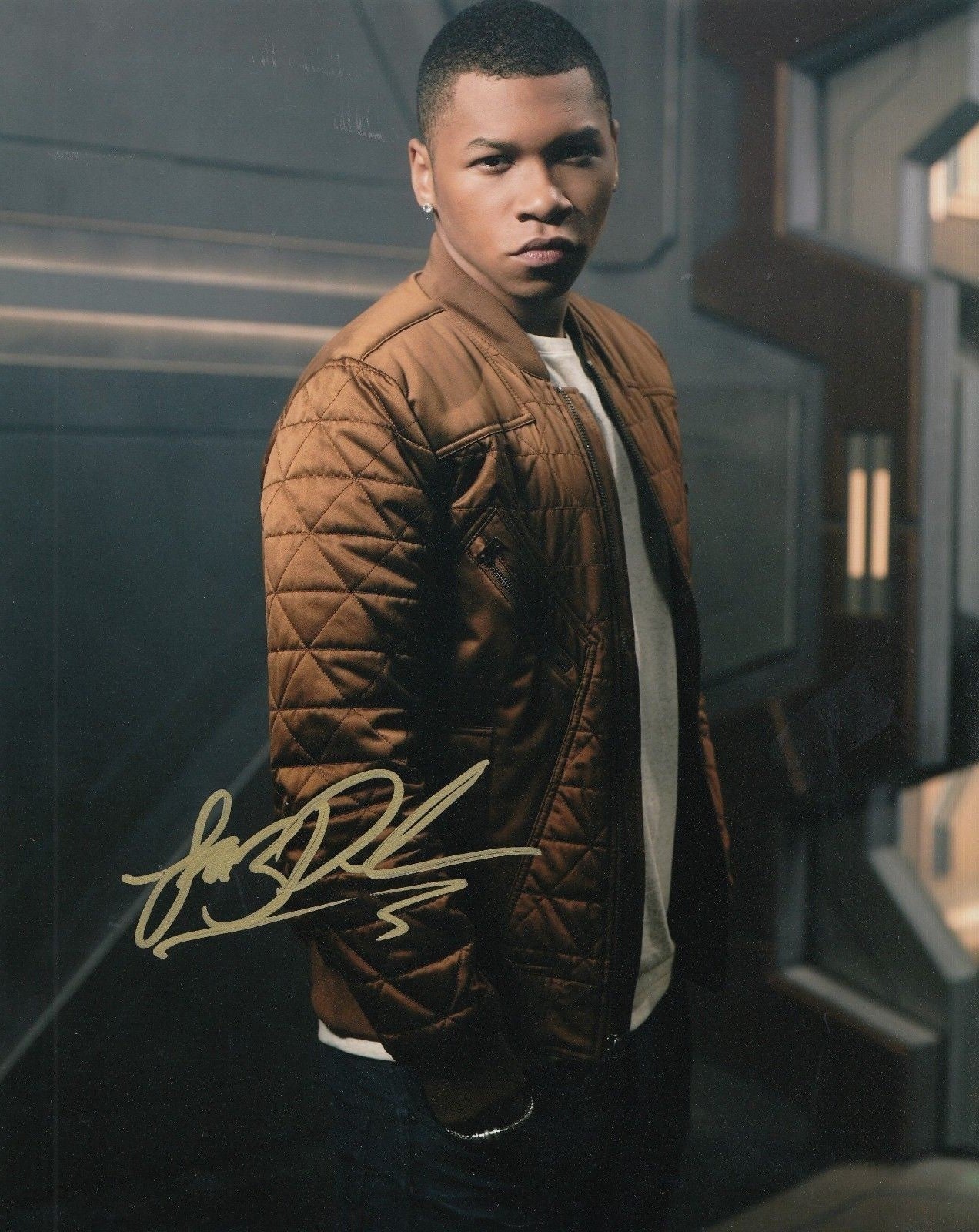 FRANZ DRAMEH signed (LEGENDS OF TOMORROW) *FIRESTORM* 8X10 photo "PROOF" W/COA C