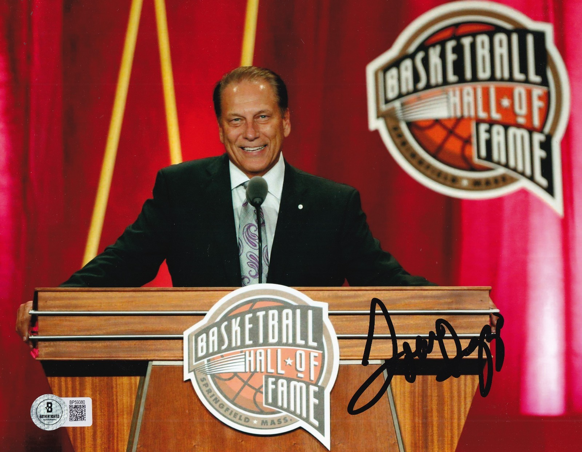 TOM IZZO signed (MICHIGAN STATE SPARTANS) basketball 8X10 BECKETT BAS BP59380