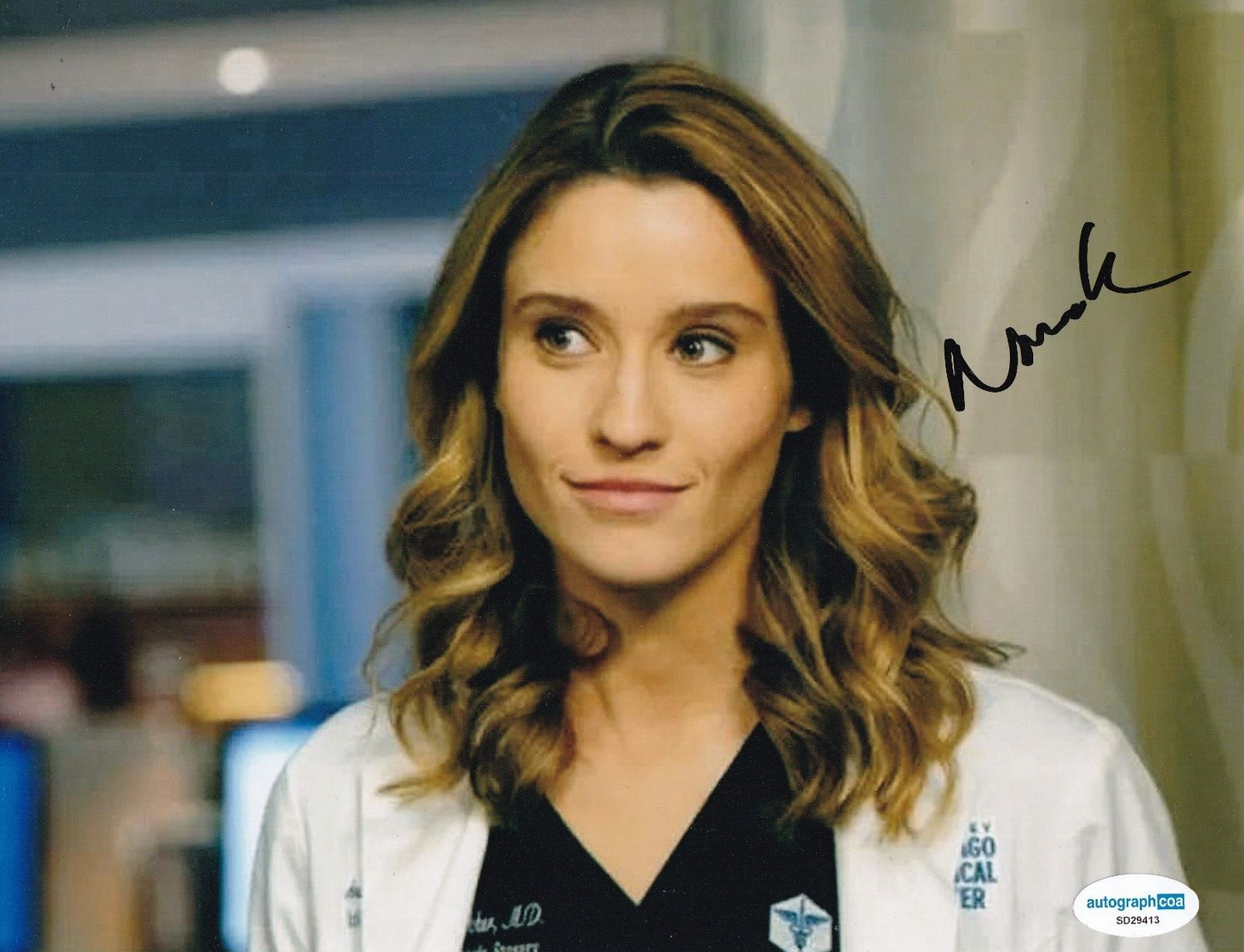 NORMA KUHLING signed (CHICAGO MED) Ava Bekker signed 8X10 photo ACOA SD29413