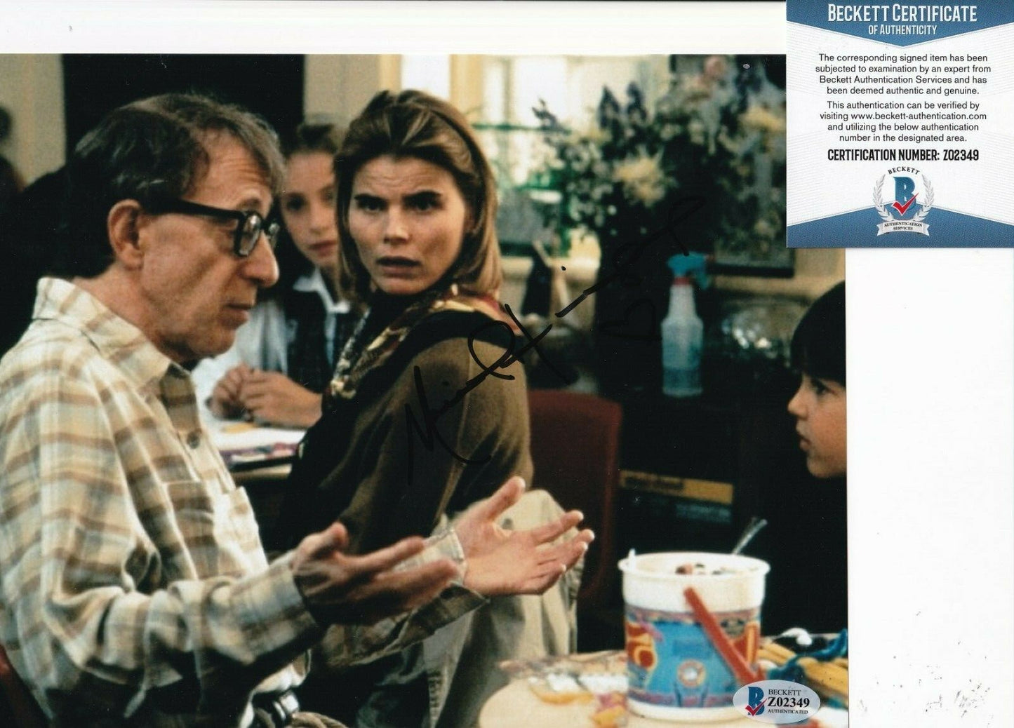 MARIEL HEMMINGWAY signed (MANHATTAN) Movie Tracy 8X10 photo BECKETT BAS Z02349