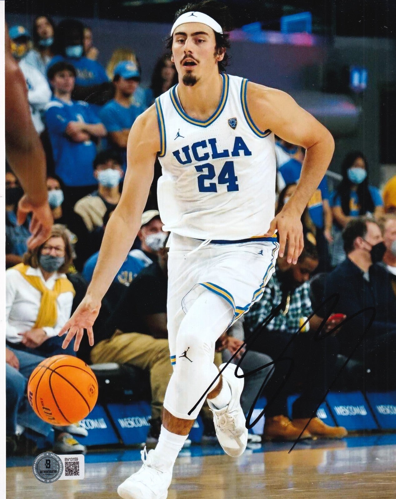 JAIME JAQUEZ JR signed (UCLA BRUINS) basketball 8X10 photo BECKETT BAS BV13159