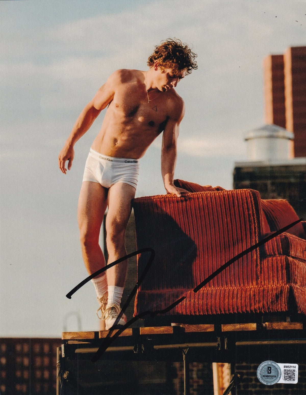 JEREMY ALLEN WHITE signed (CALVIN KLEIN UNDER WEAR) 8X10 photo BECKETT BW52114