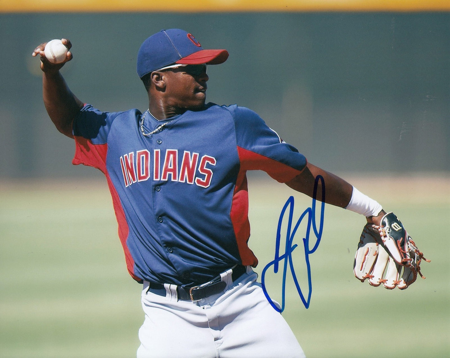 DORSSYS PAULINO signed *CLEVELAND INDIANS* 8X10 photo baseball W/COA