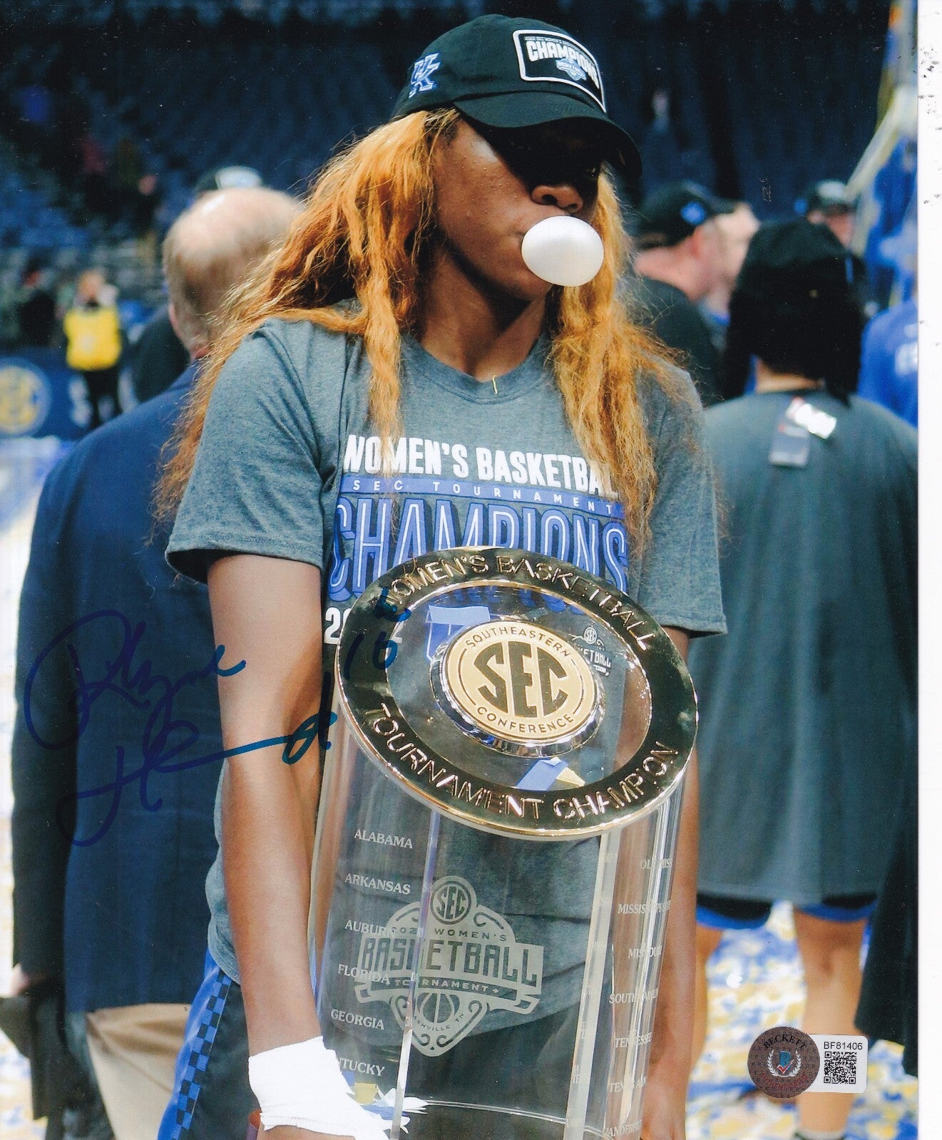 RHYNE HOWARD signed KENTUCKY WILDCATS WNBA basketball 8X10 photo BECKETT BF81406